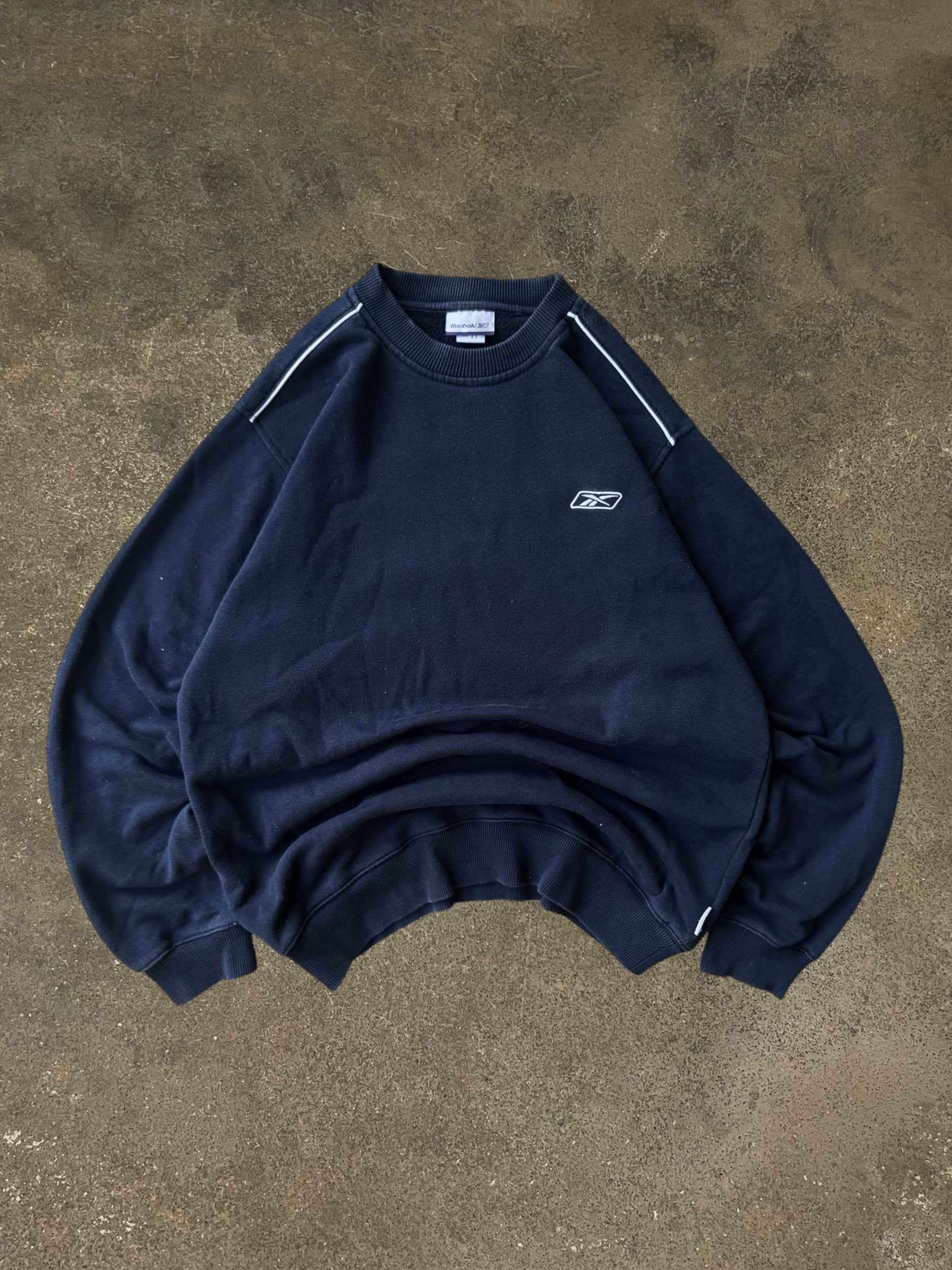 VINTAGE 90S REEBOK SWEATSHIRT