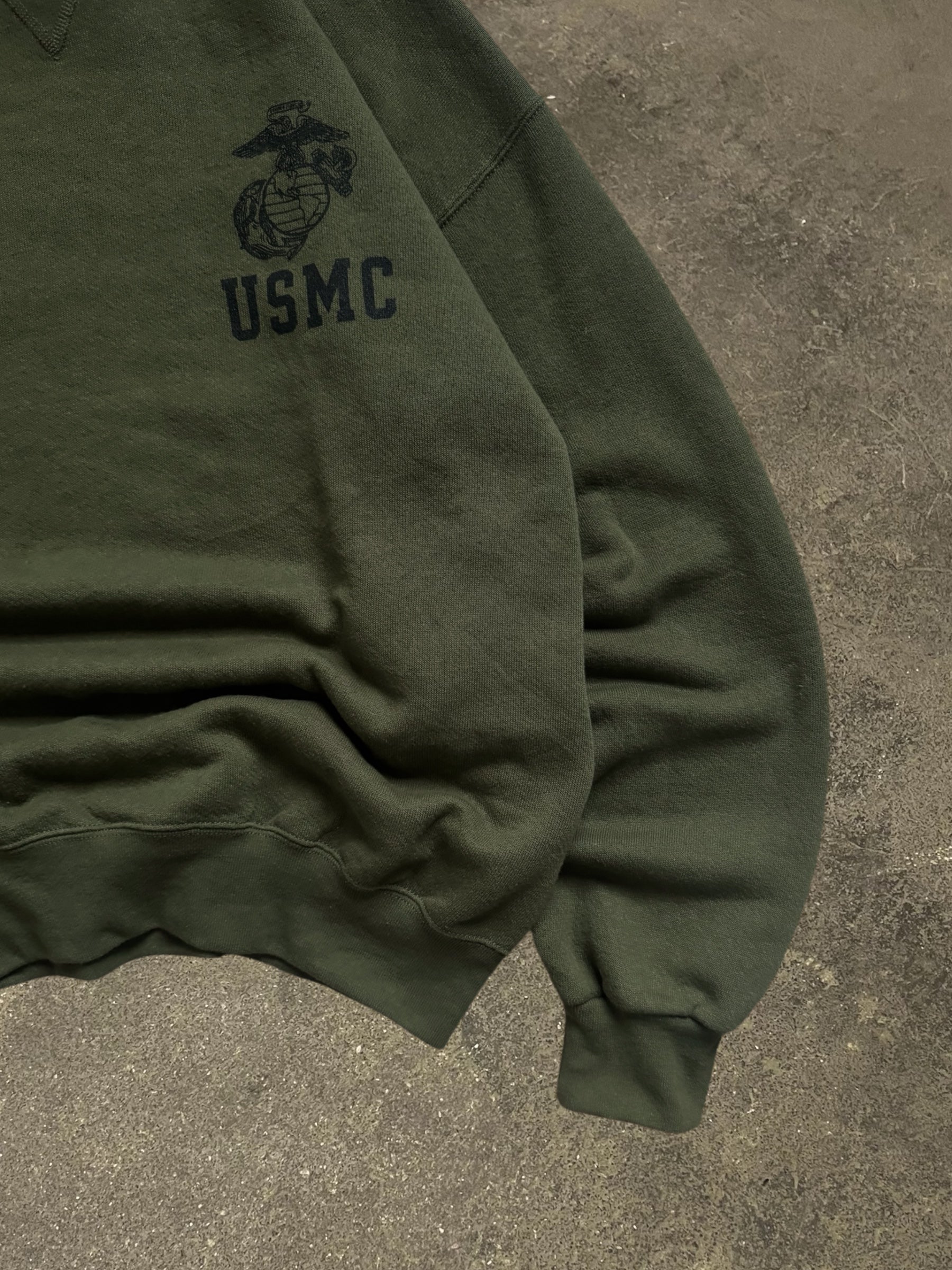 VINTAGE UNITED STATES MARINE CORPS SWEATSHIRT