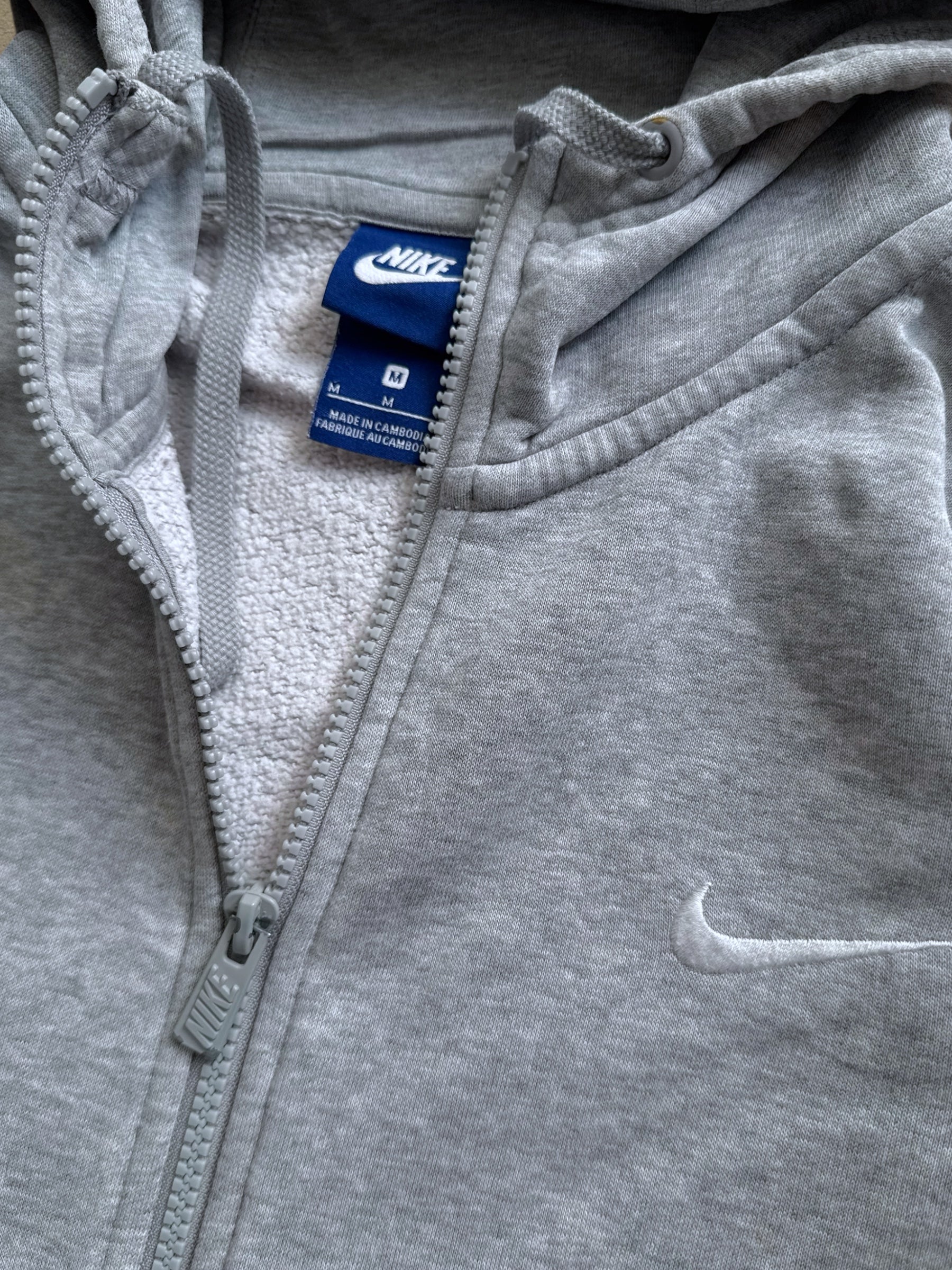 VINTAGE GREY NIKE HOODIE