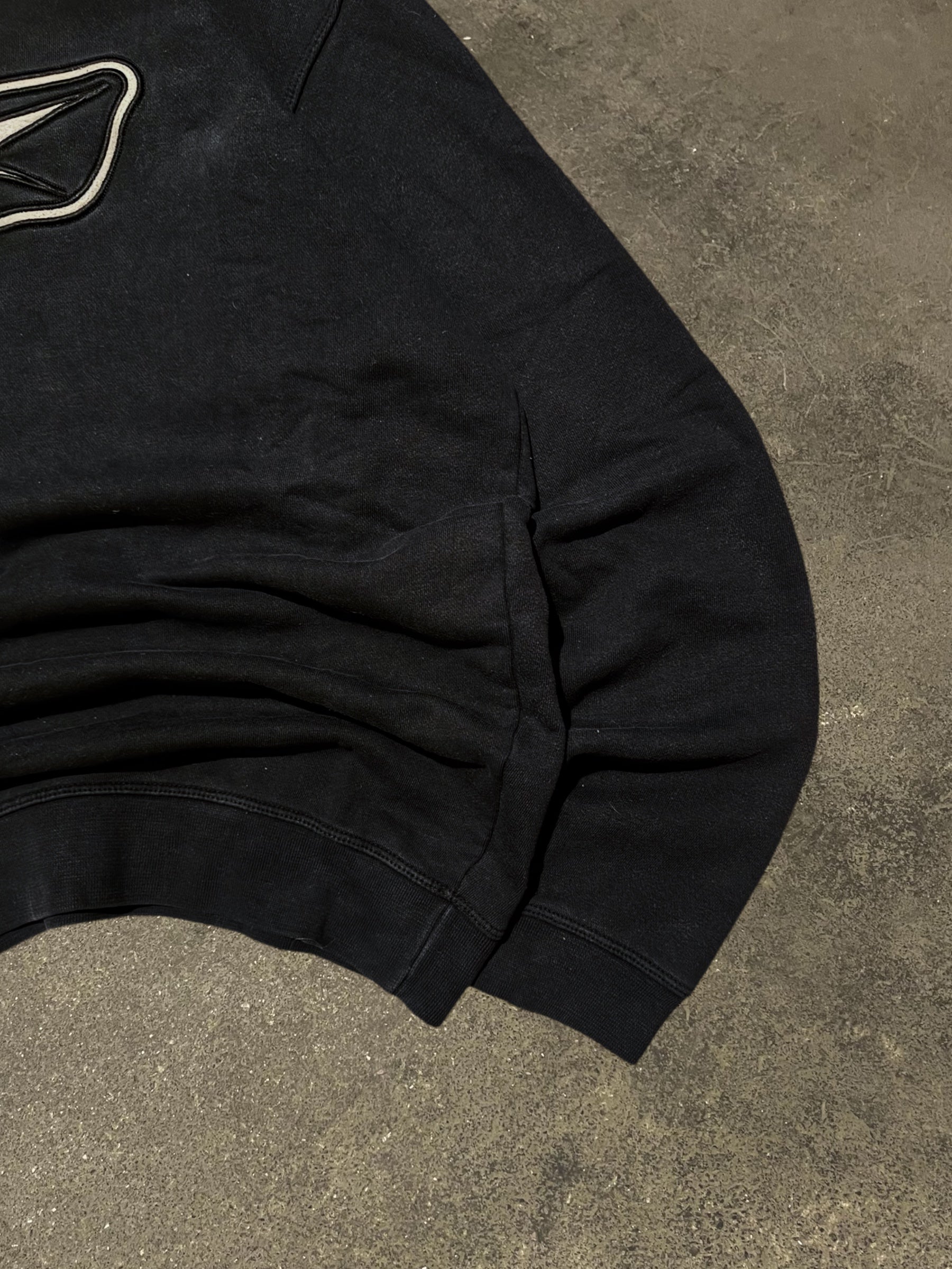 VINTAGE BLACK REEBOK BIG LOGO SWEATSHIRT