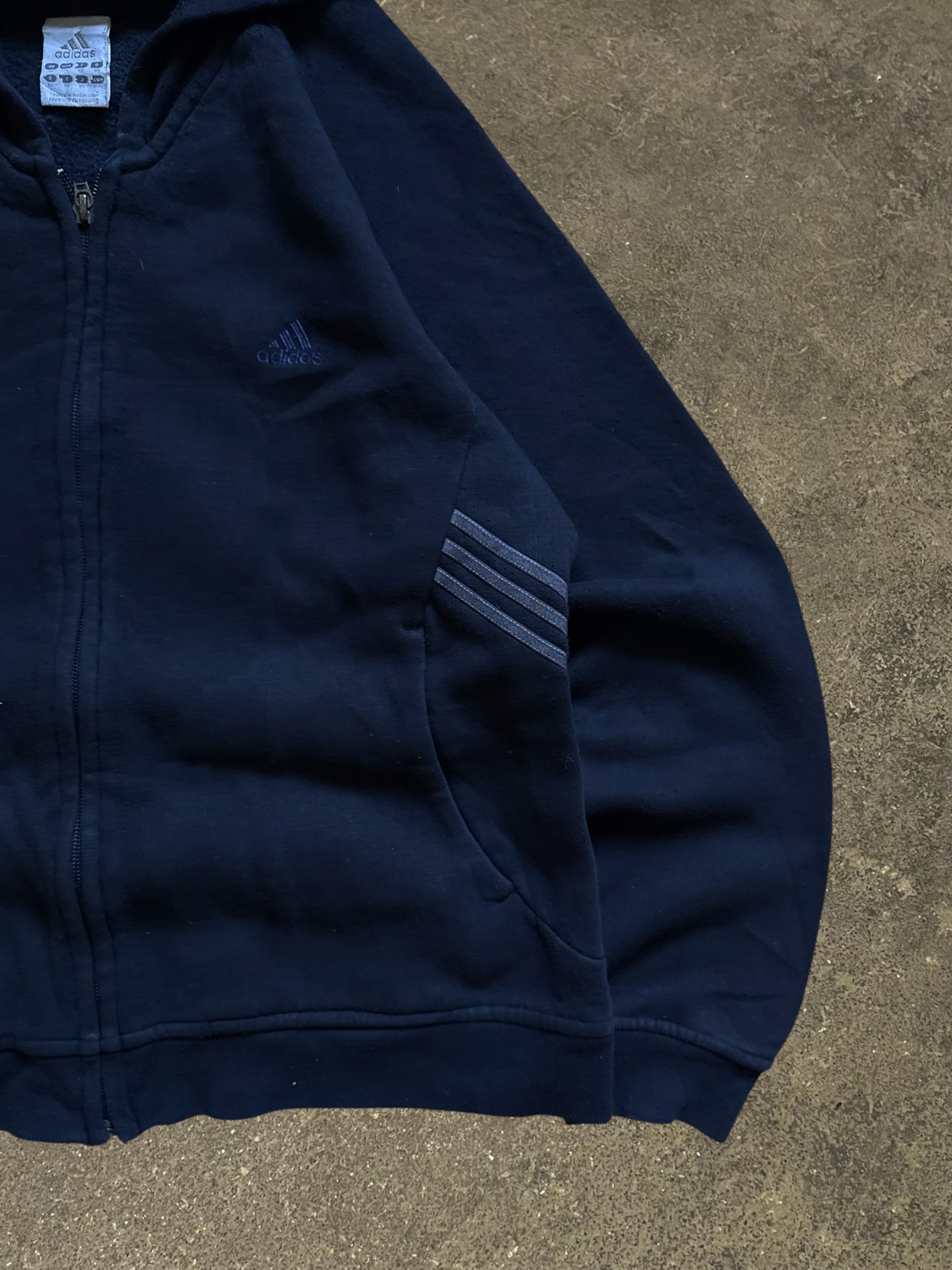 VINTAGE 00S ADIDAS ZIP-UP HOODIE