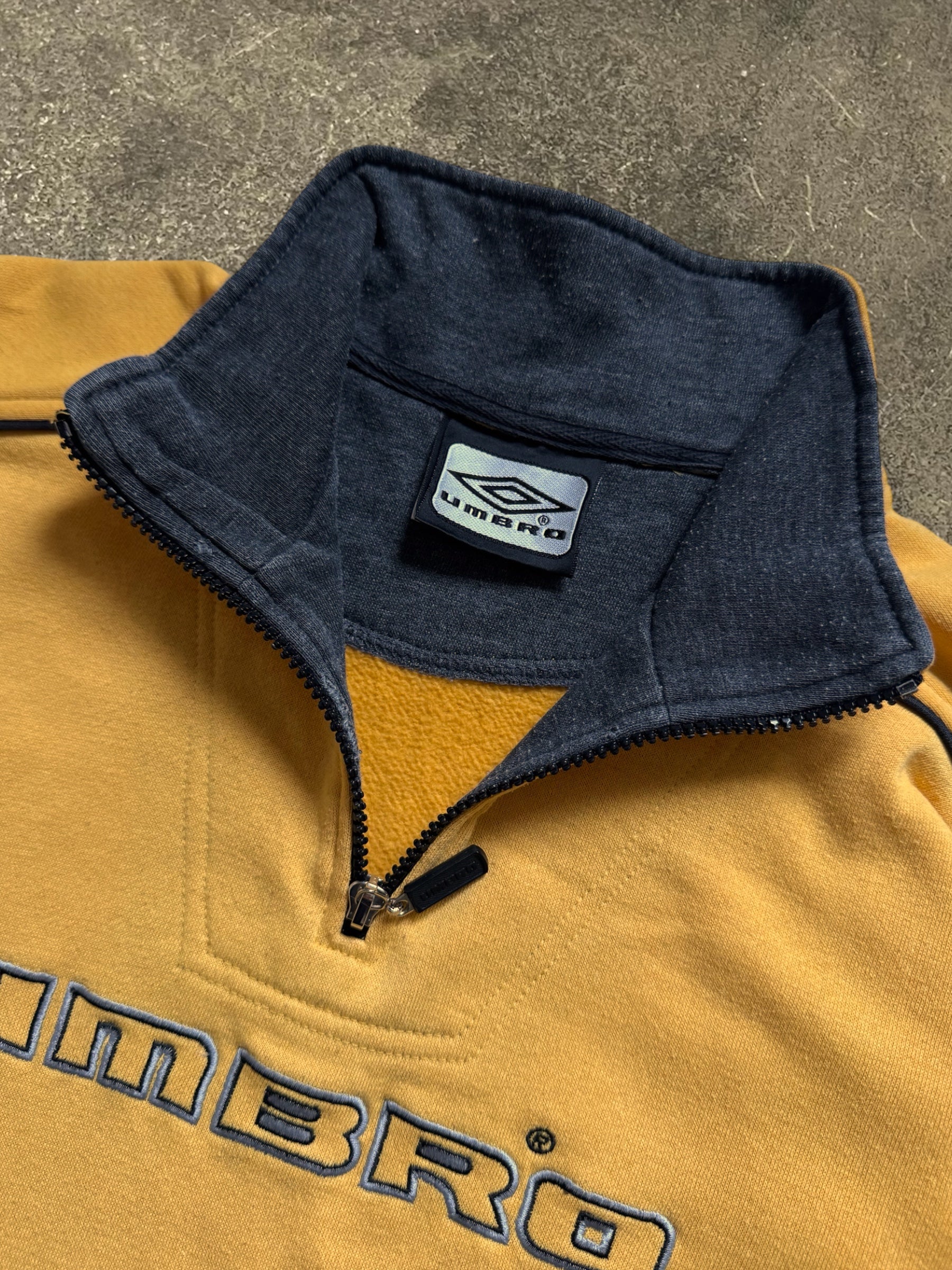VINTAGE UMBRO QUARTER-ZIP SWEATSHIRT