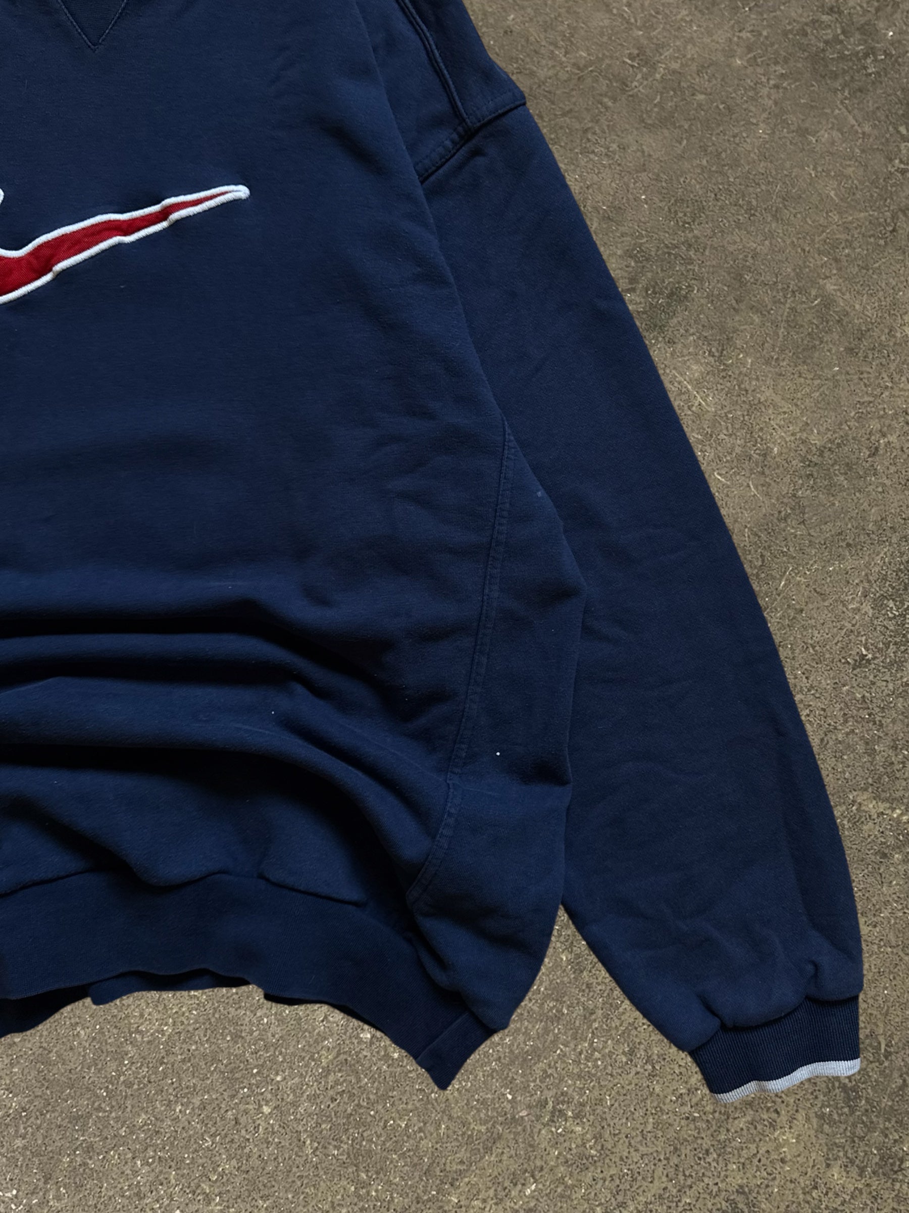 VINTAGE 90S NIKE SWEATSHIRT