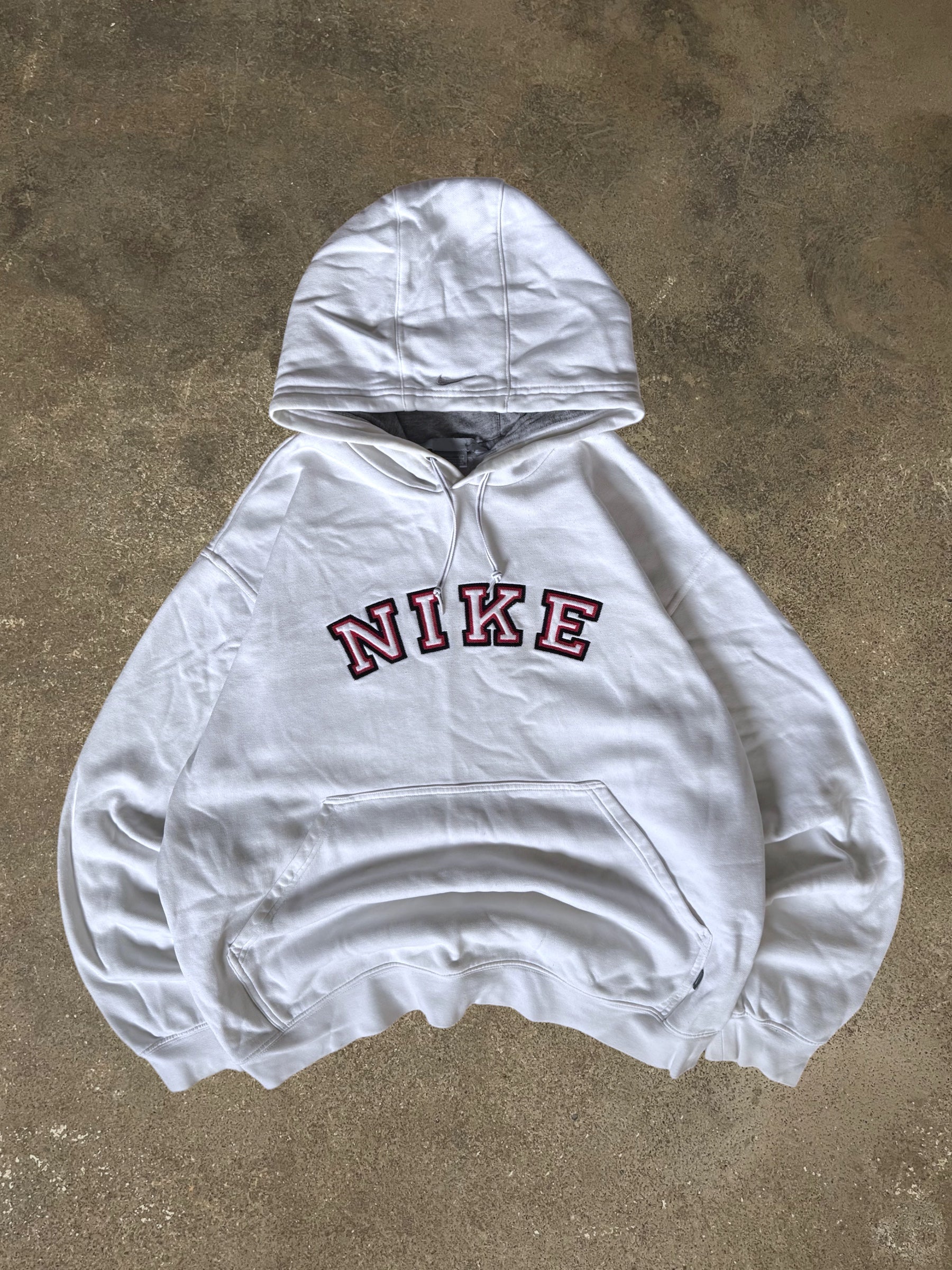 VINTAGE 00S NIKE SPELLOUT HOODIE