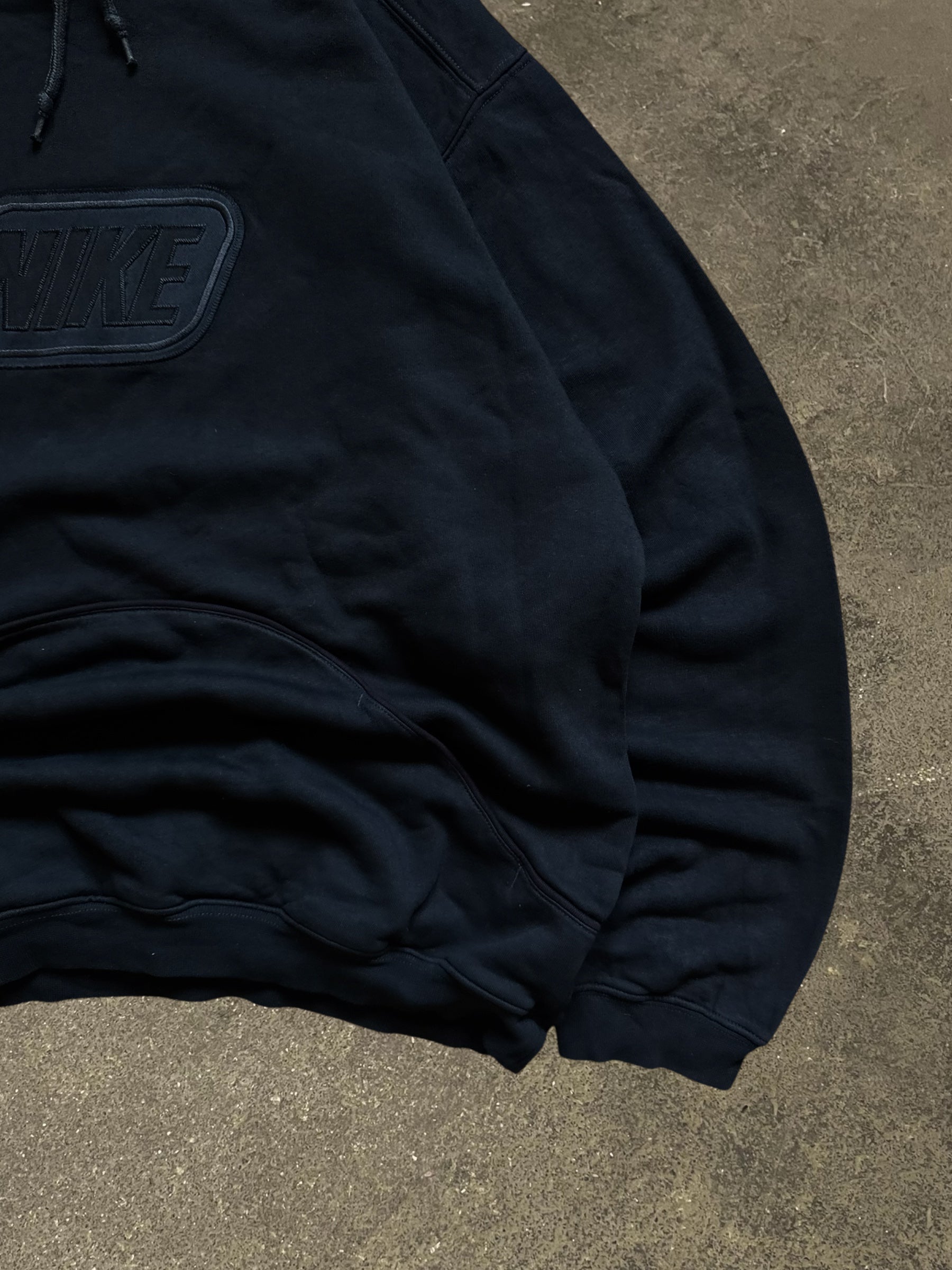 VINTAGE 00S NIKE HOODIE