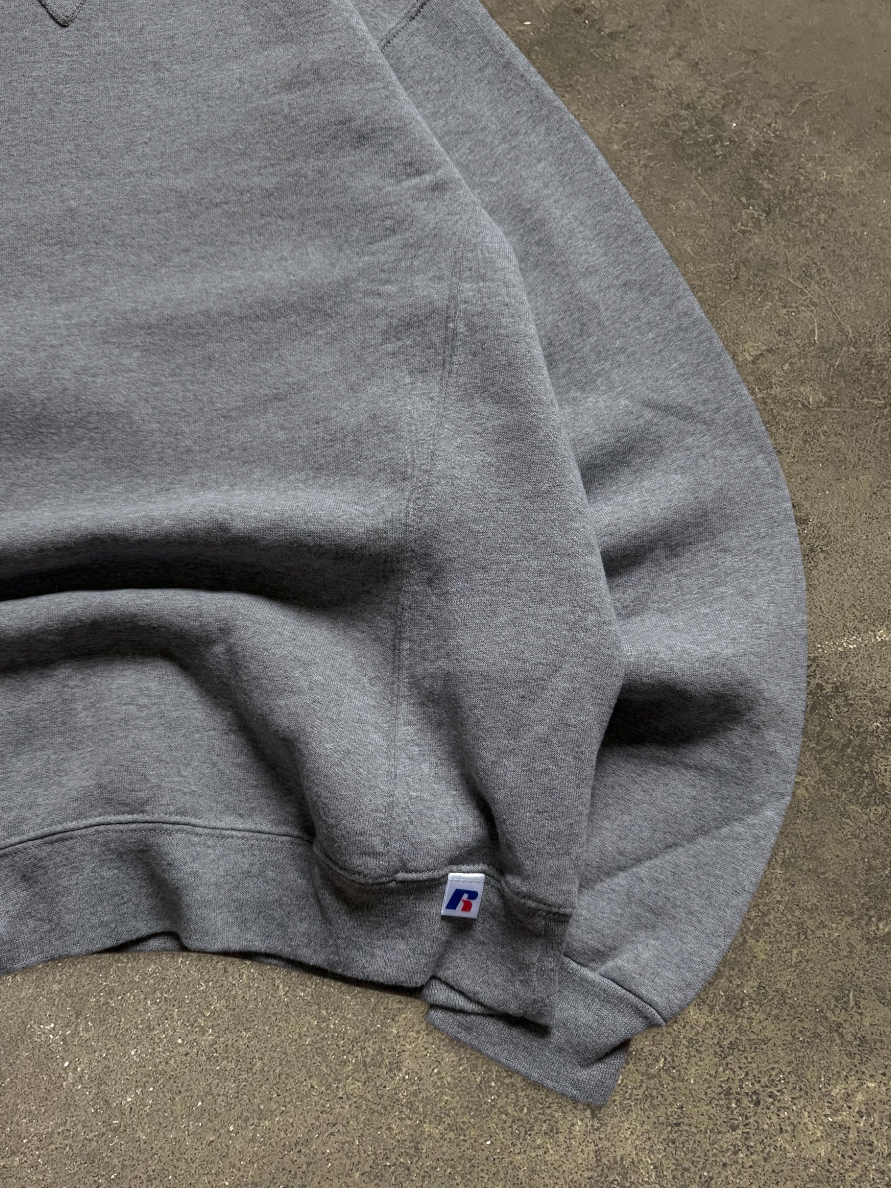 RUSSELL ATHLETIC BLANK GREY SWEATSHIRT