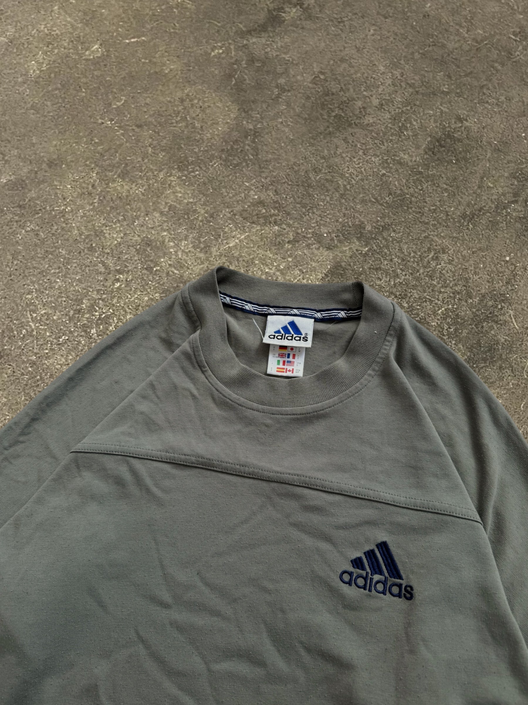 VINTAGE 90S ADIDAS LONGSLEEVE