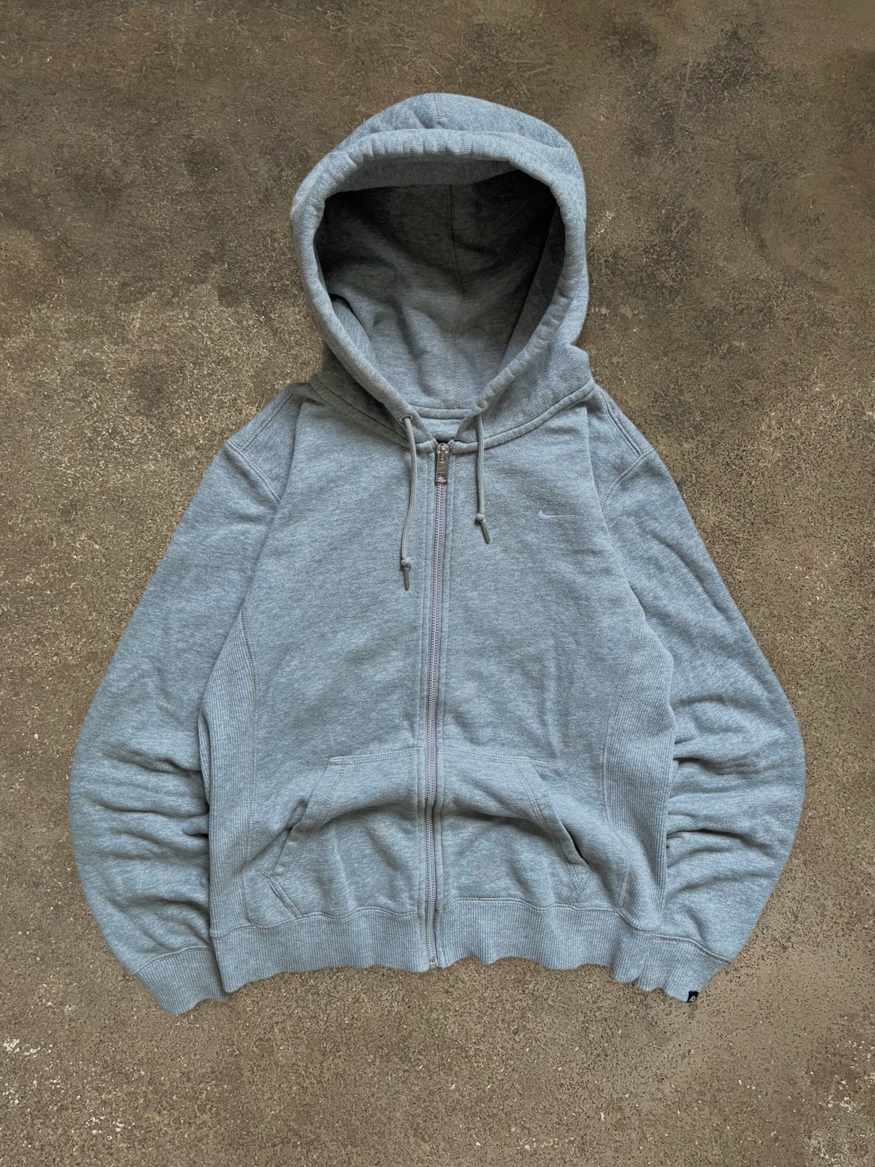 VINTAGE 00S NIKE ZIP-UP HOODIE