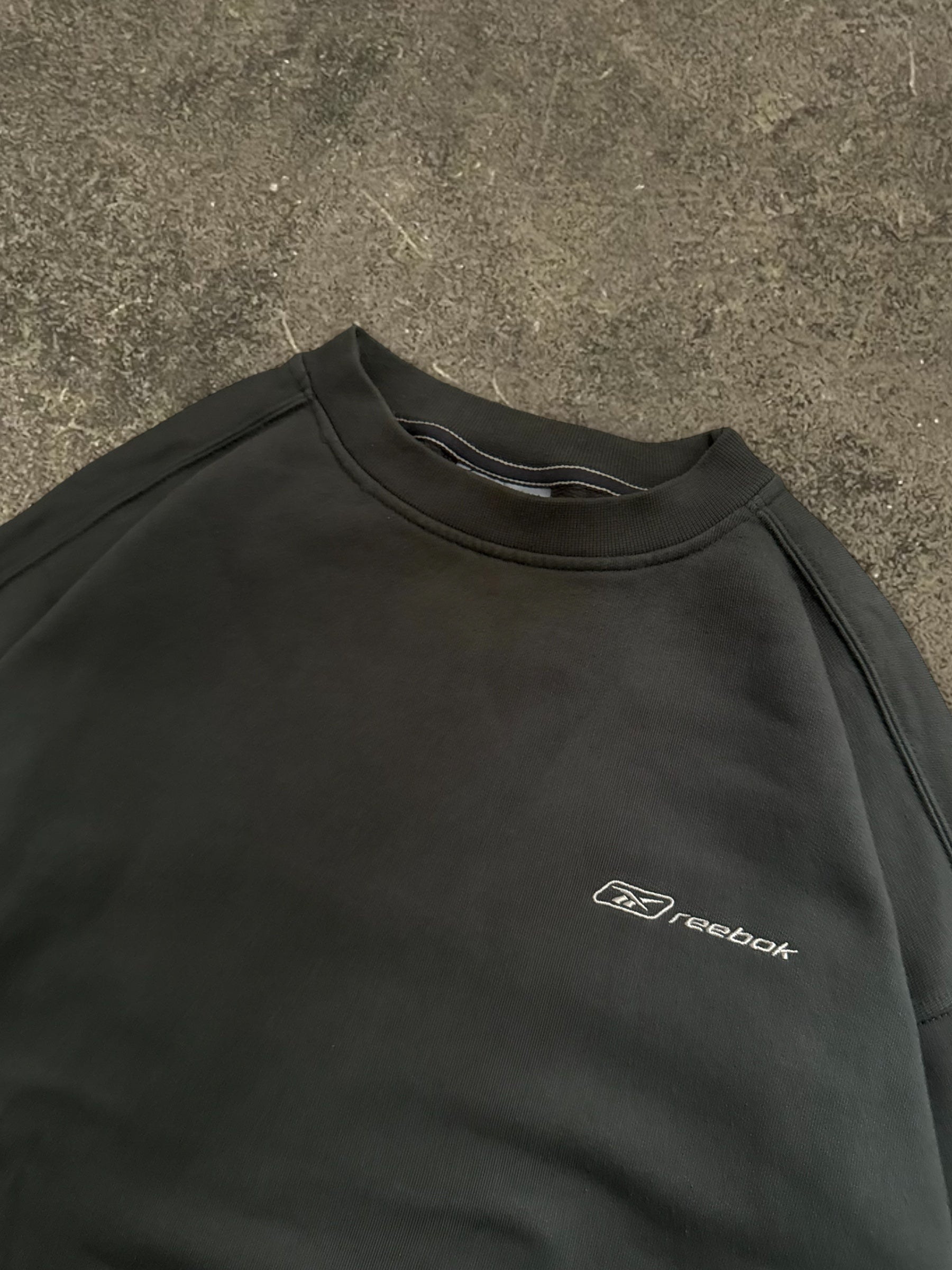 VINTAGE 90S REEBOK SWEATSHIRT