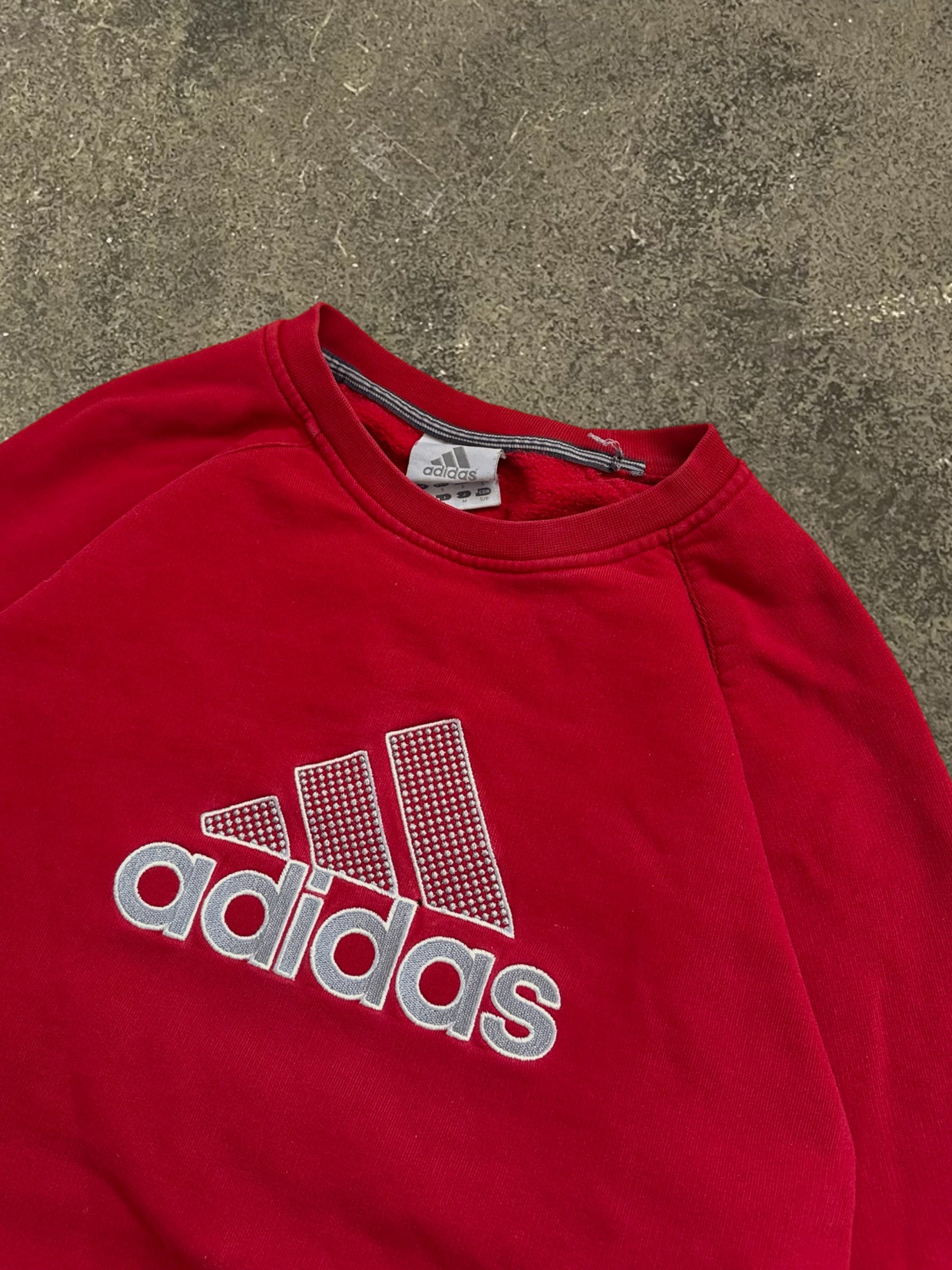 VINTAGE 00S ADIDAS SWEATSHIRT