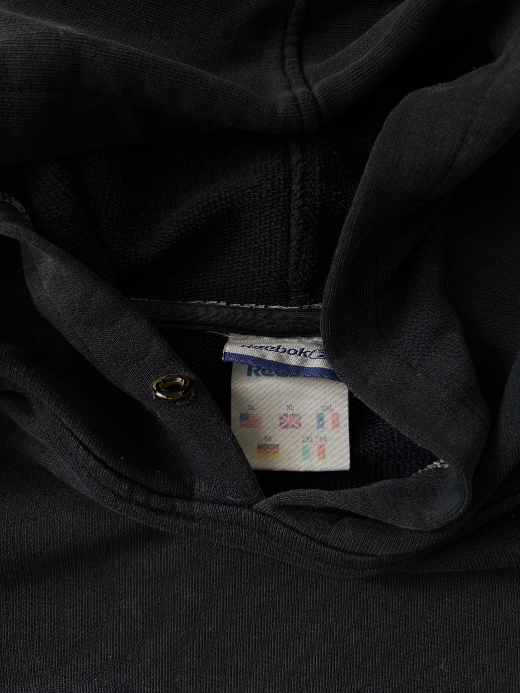 VINTAGE BLACK REEBOK HOODIE