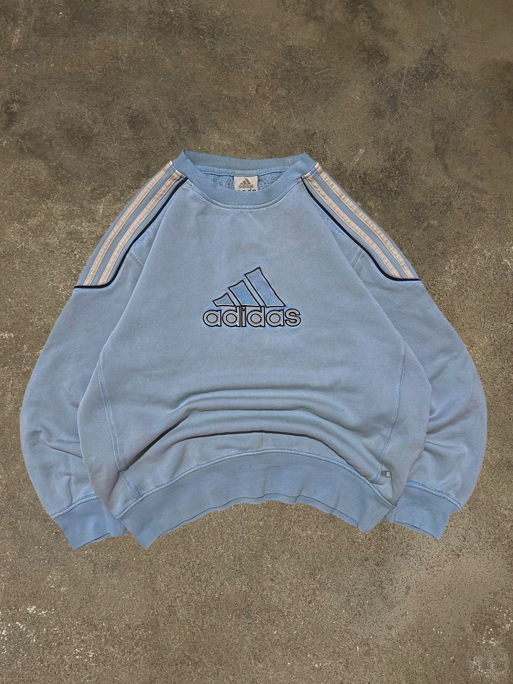 VINTAGE 00S ADIDAS BABY BLUE SWEATSHIRT