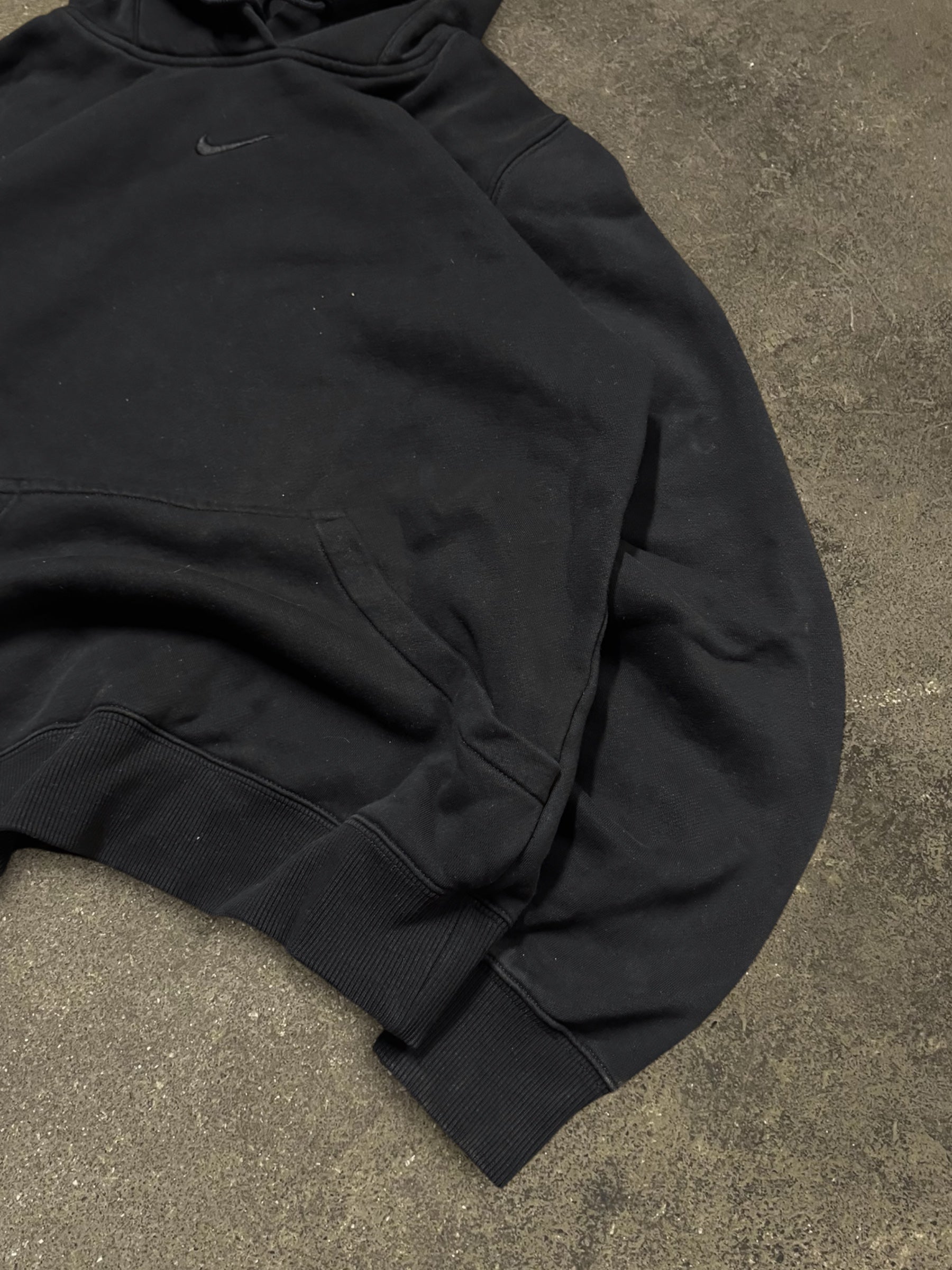 NIKE MIDDLE SWOOSH HOODIE