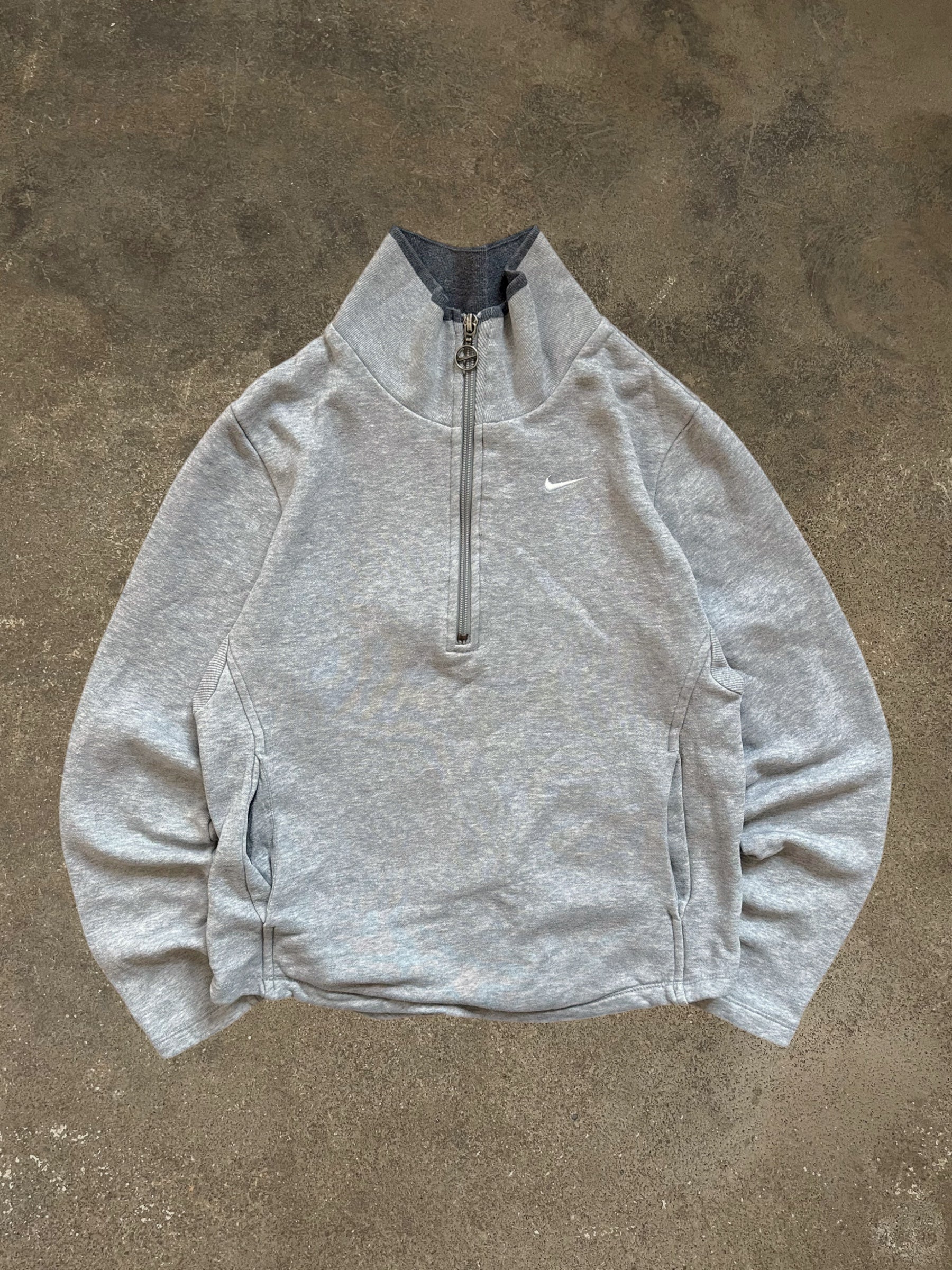 VINTAGE 00S NIKE HALF-ZIP SWEATSHIRT