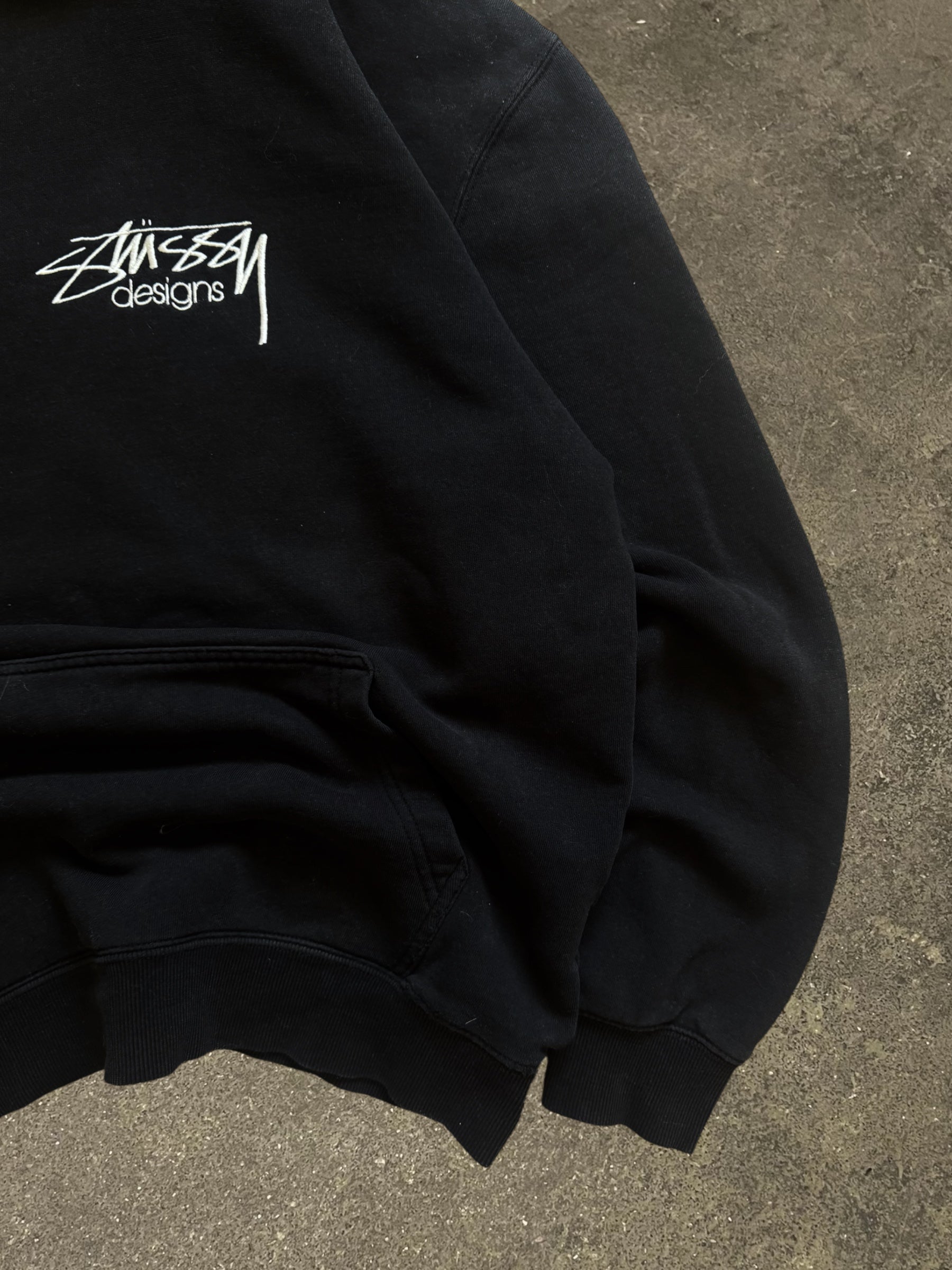 STÜSSY DESIGNS HOODIE