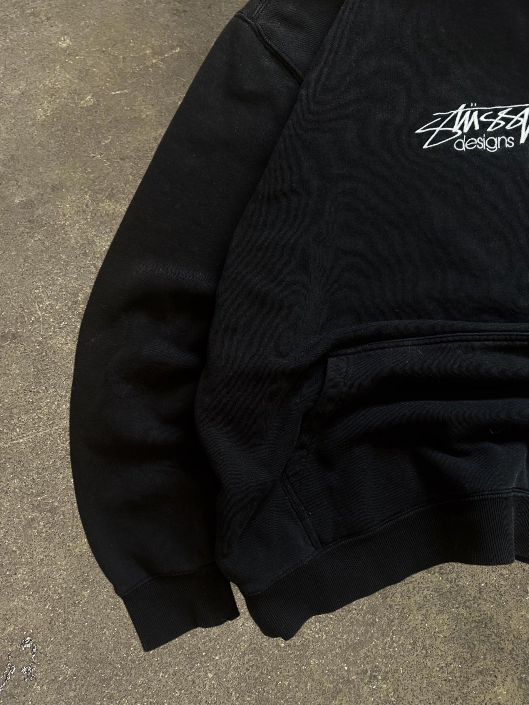 STÜSSY DESIGNS HOODIE