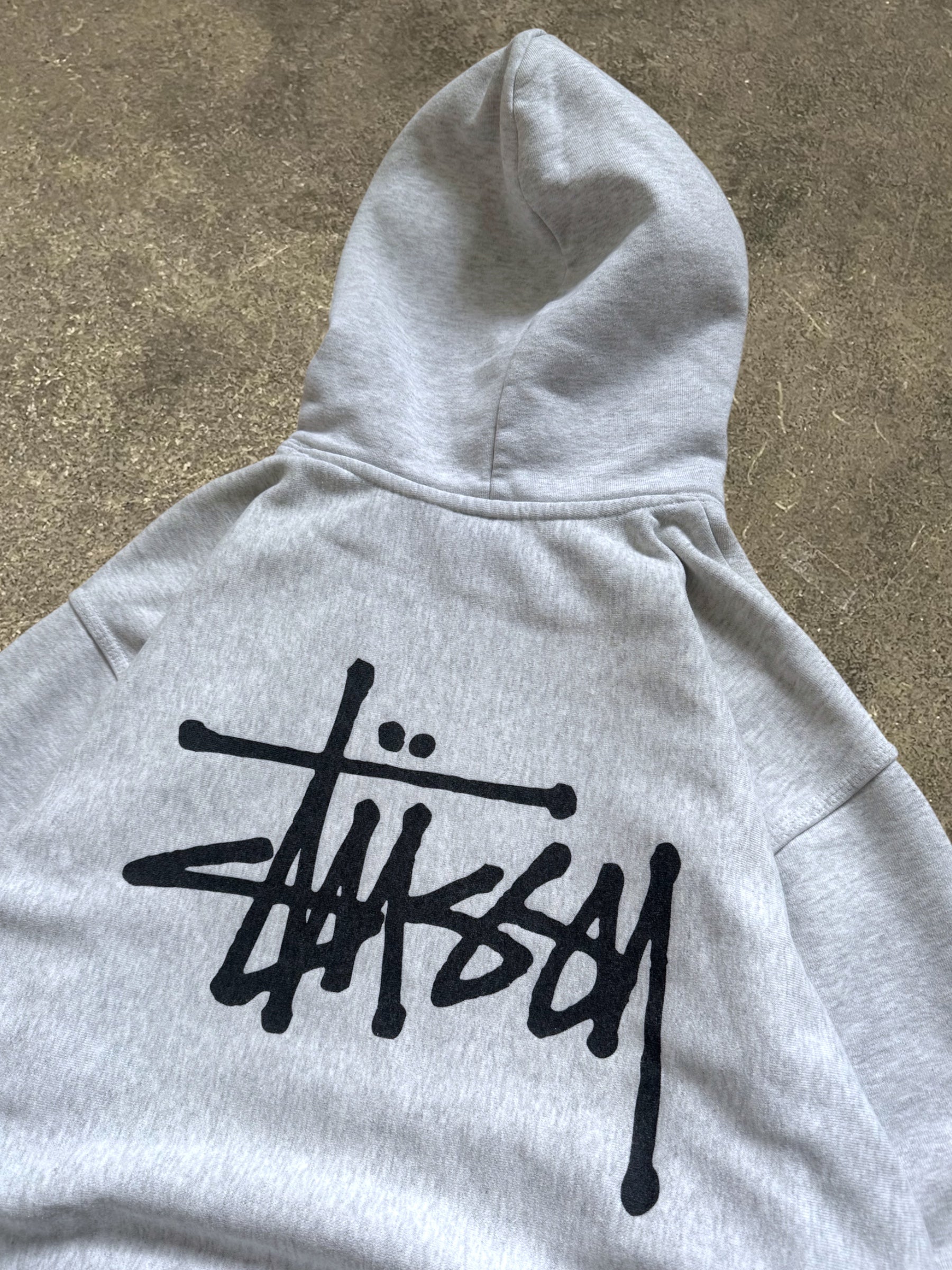 STÜSSY GREY BASIC LOGO HOODIE