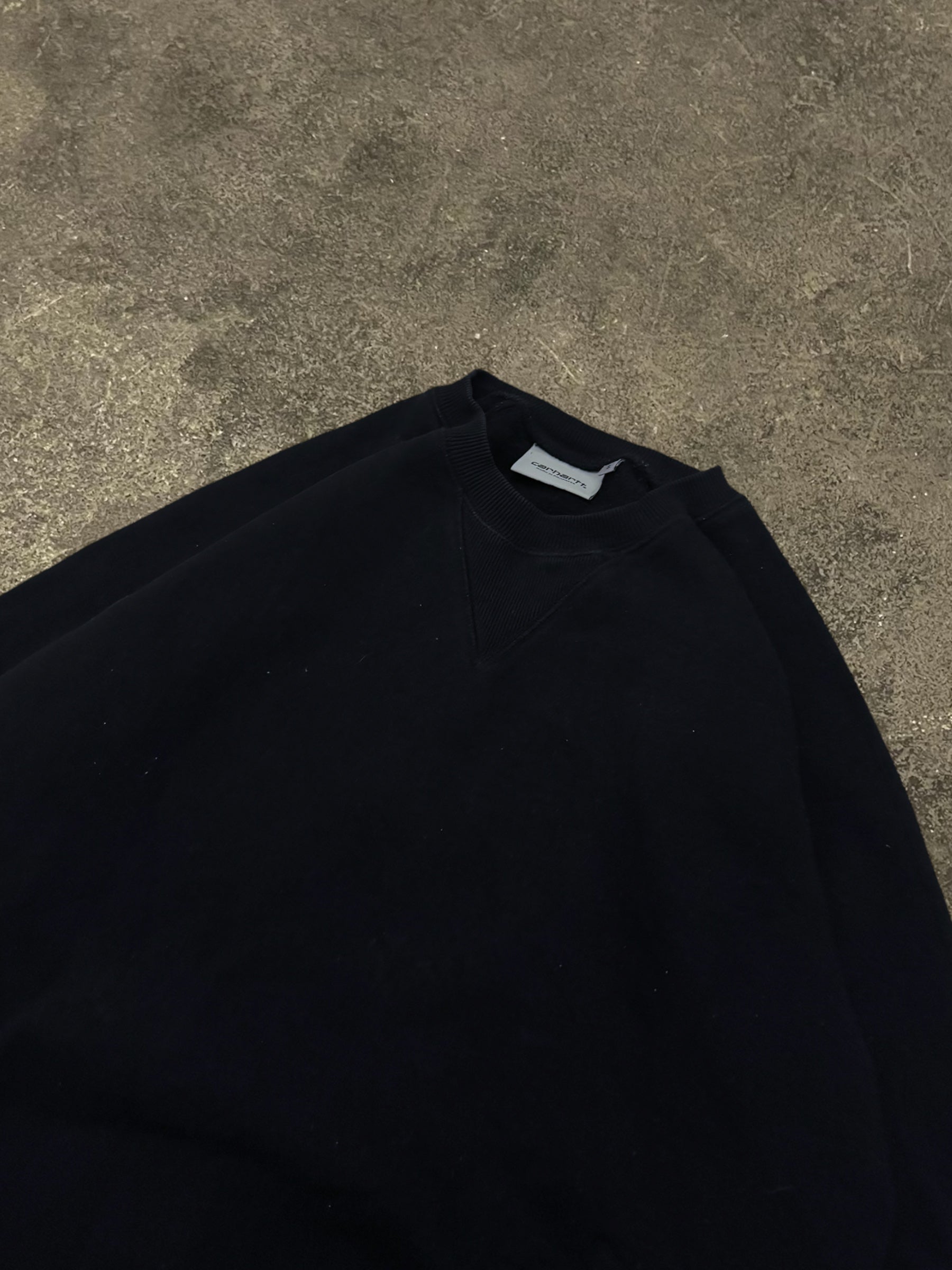 CARHARTT BLACK CHASE SWEATSHIRT