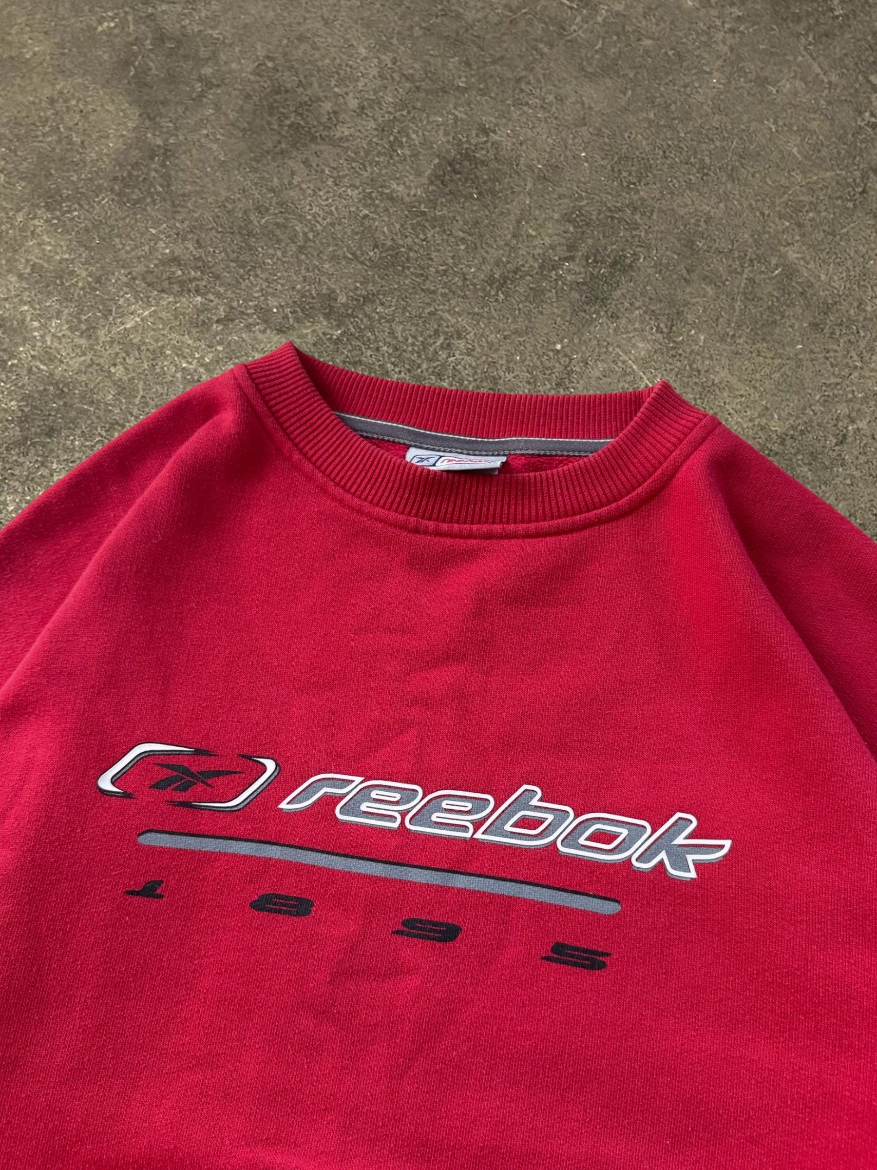 VINTAGE RED REEBOK ”1895” LOGO SWEATSHIRT