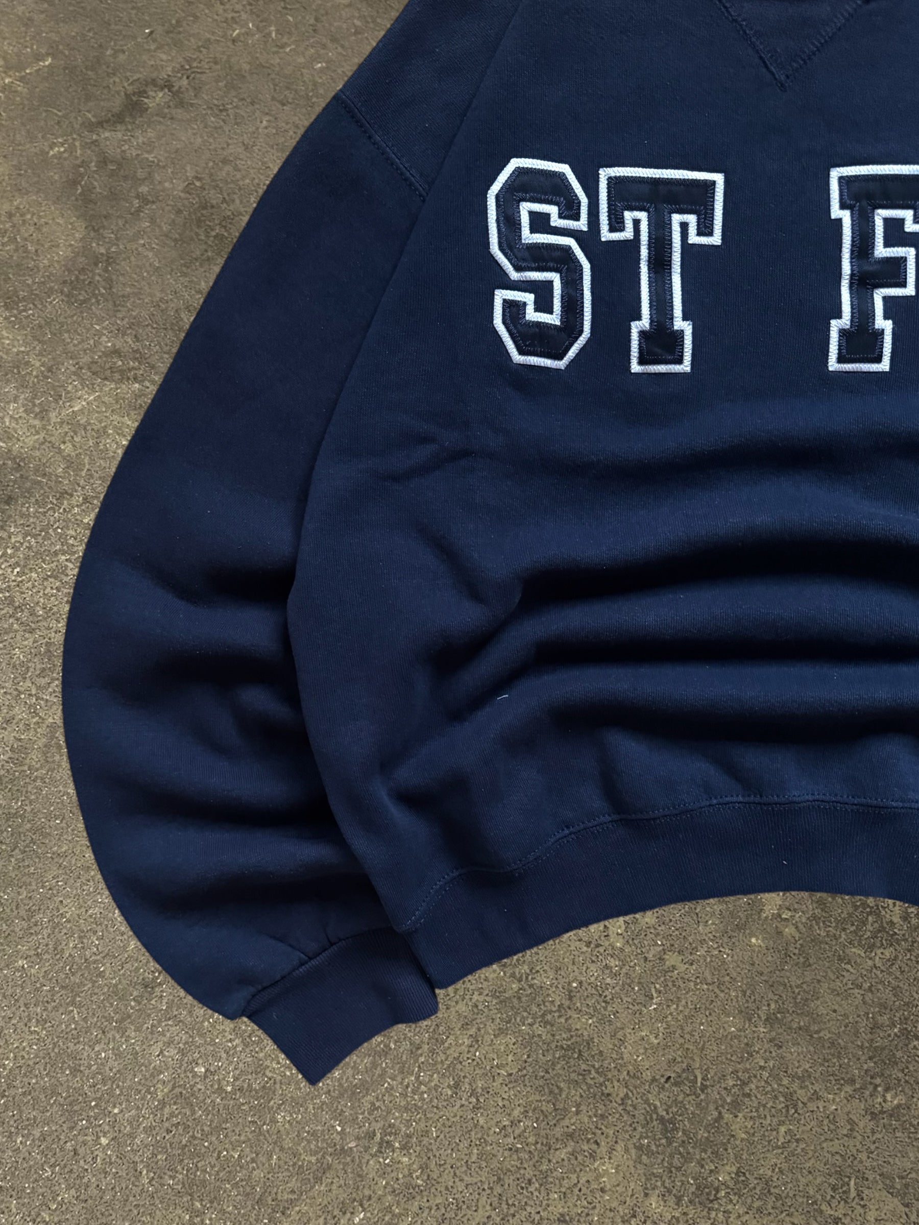VINTAGE 90S NAVY RUSSELL ”ST FX” SWEATSHIRT