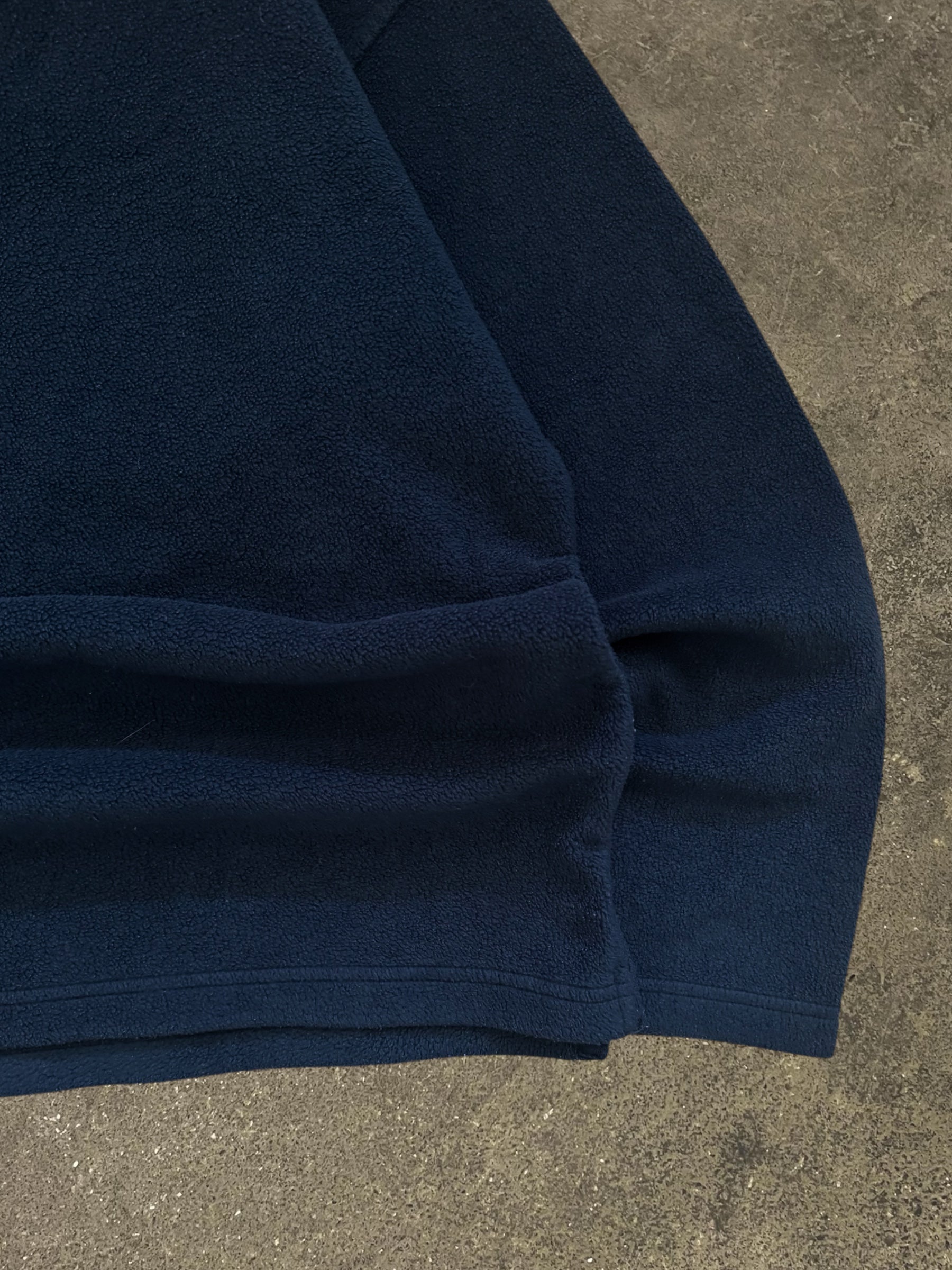 VINTAGE 90S SCREEN STARS NAVY FLEECE