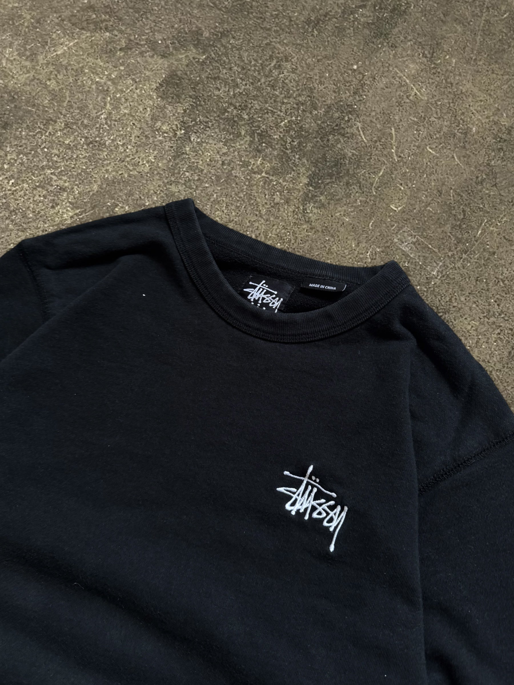 VINTAGE 00S STÜSSY LOGO SWEATSHIRT