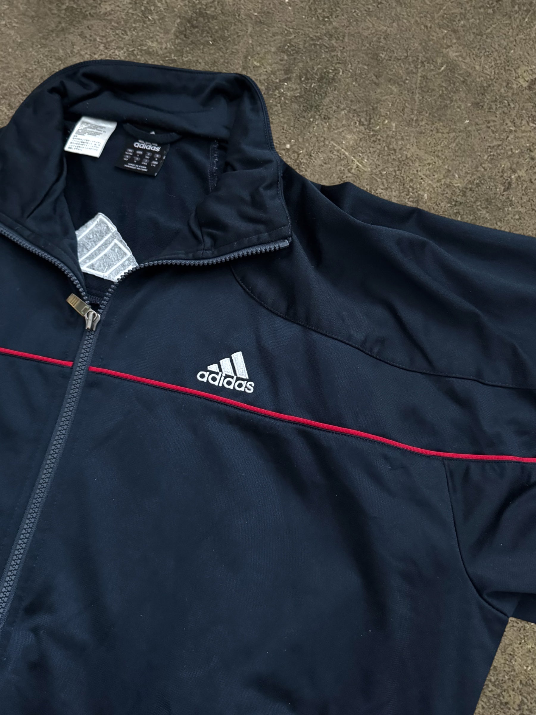 VINTAGE 00S NAVY BLUE ADIDAS TRACK JACKET