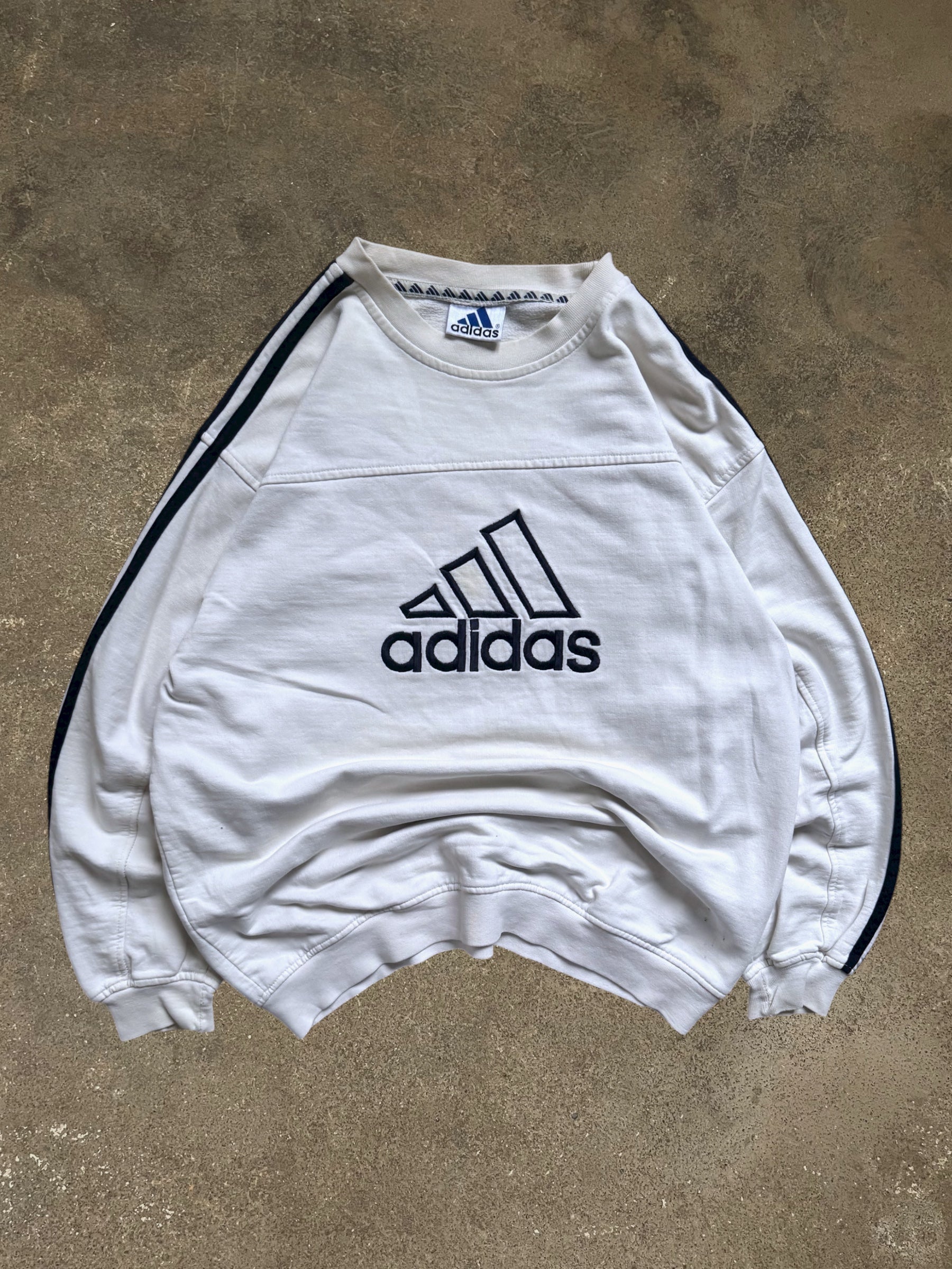 VINTAGE 90S ADIDAS BIG LOGO SWEATSHIRT