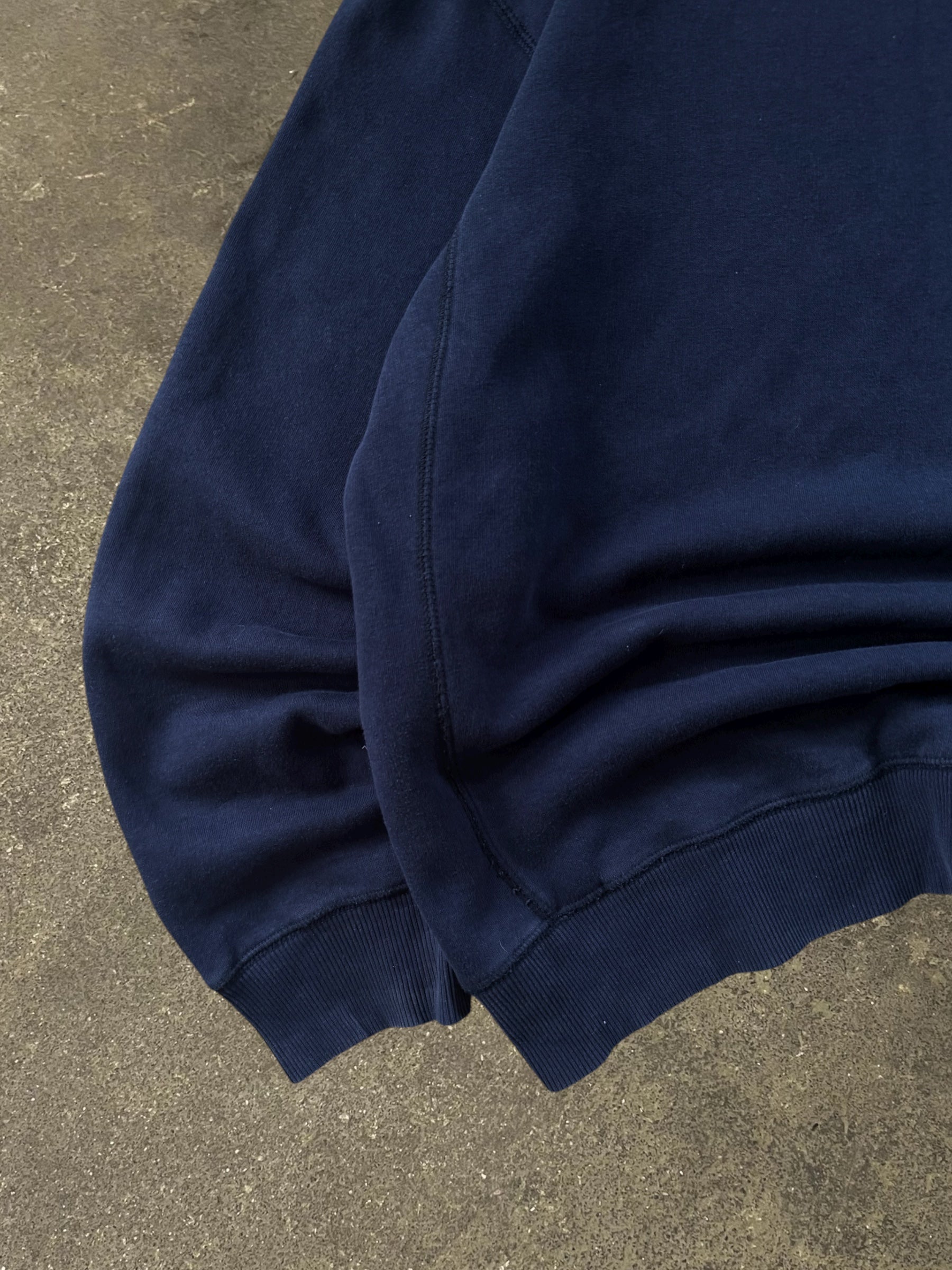 VINTAGE 00S NIKE NAVY SWOOSH SWEATSHIRT