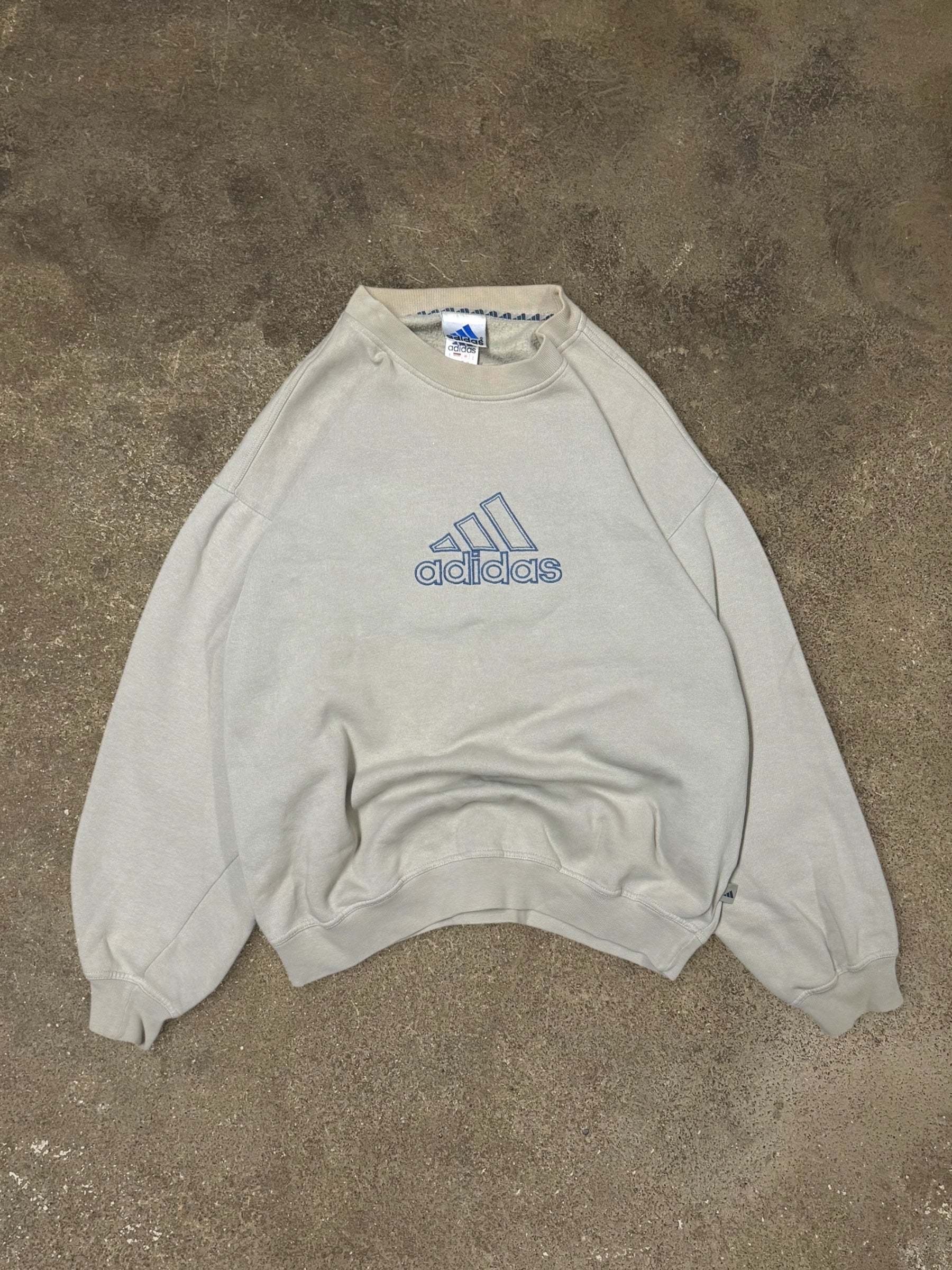 VINTAGE 90S ADIDAS SWEATSHIRT
