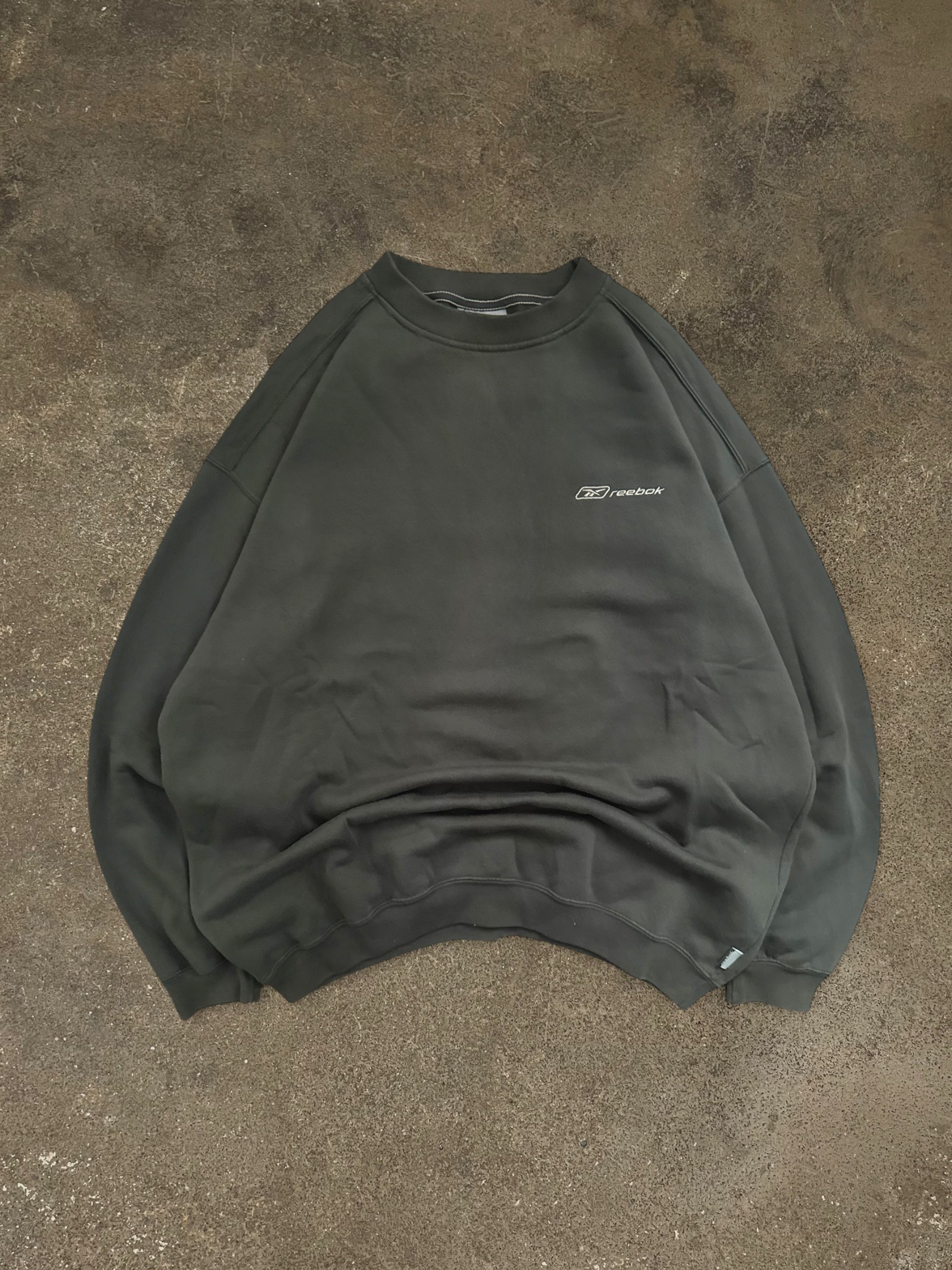 VINTAGE 90S REEBOK SWEATSHIRT