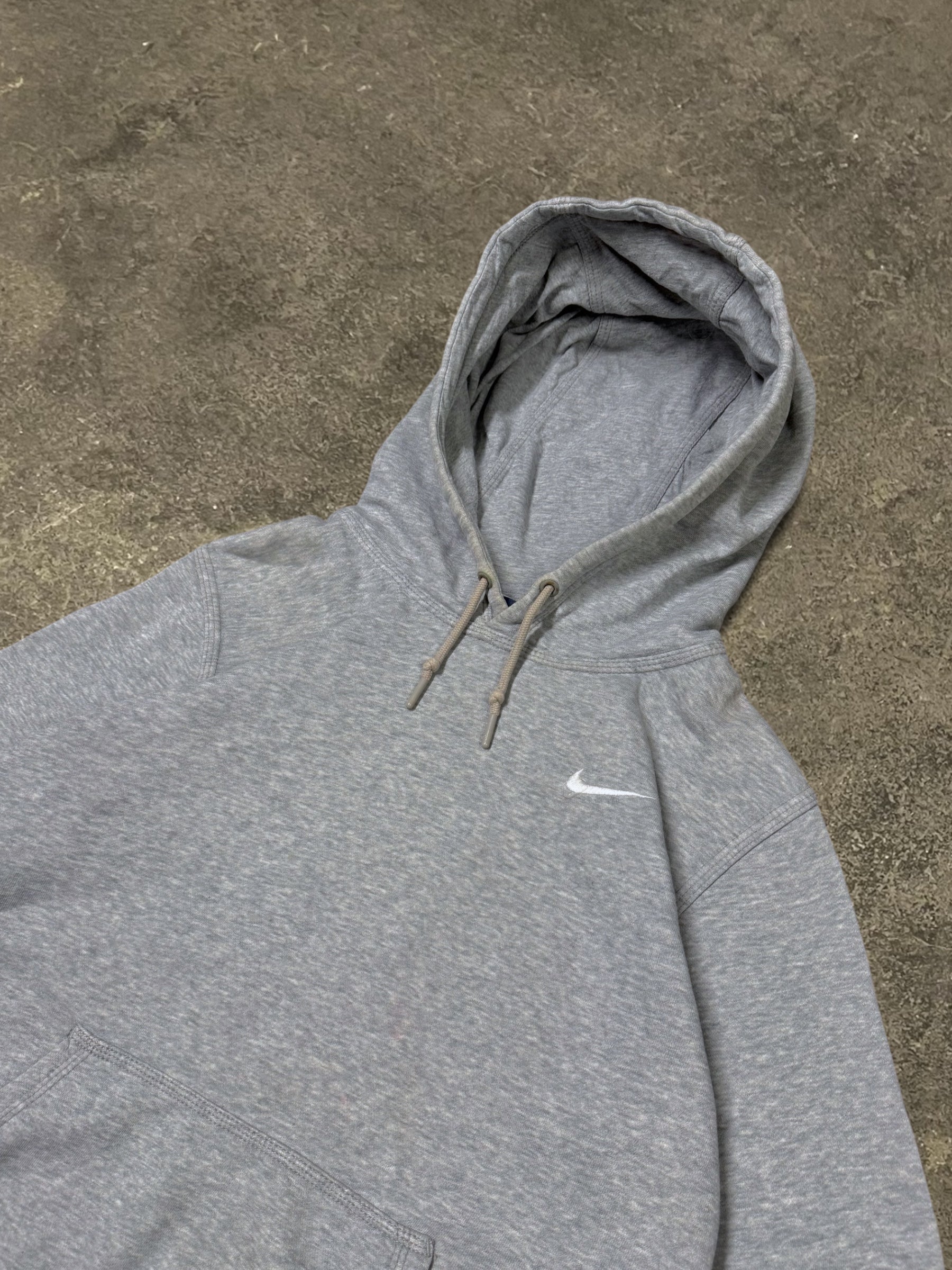 VINTAGE NIKE HOODIE