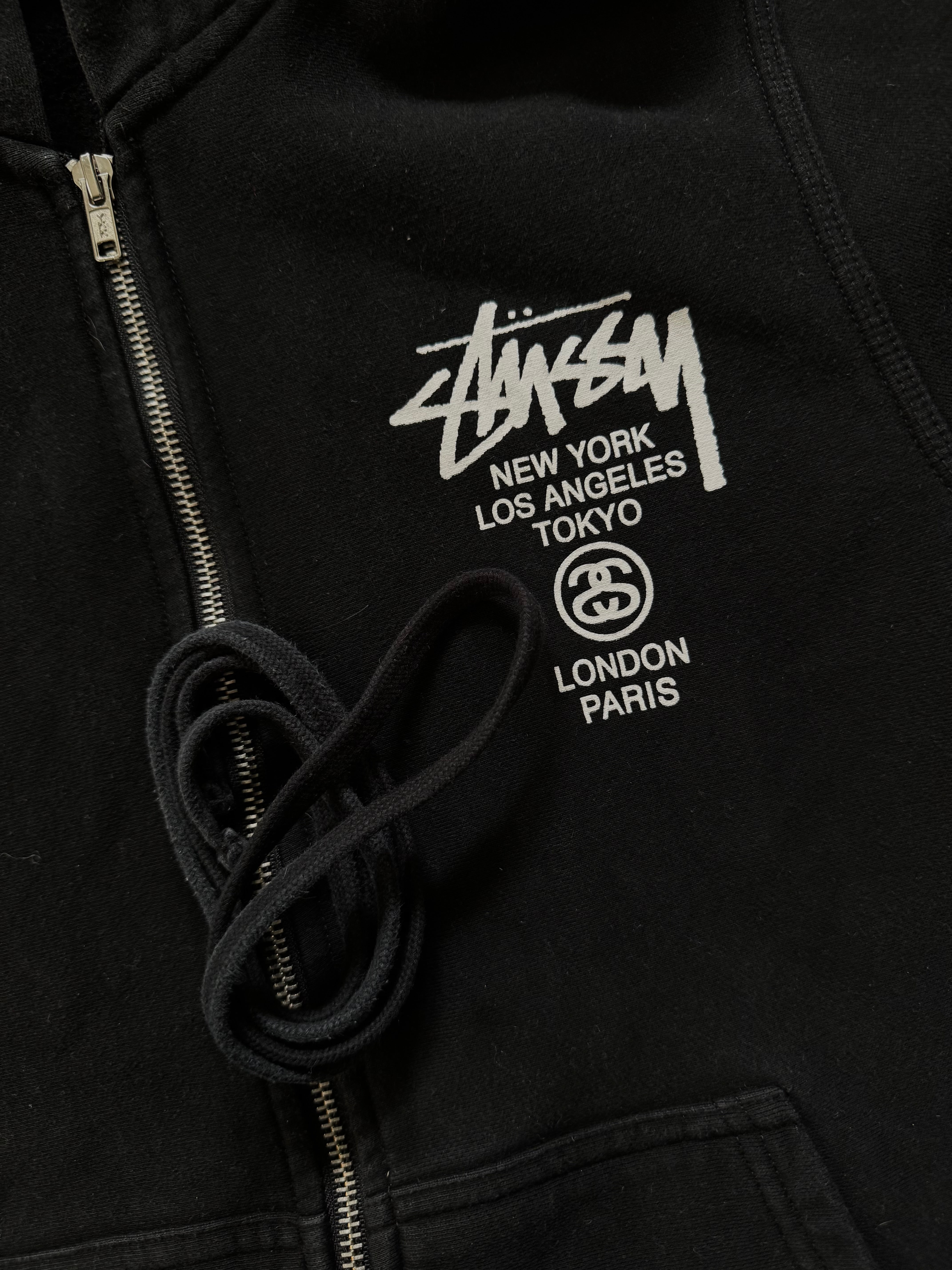STÜSSY BLACK WORLD TOUR ZIP-UP HOODIE