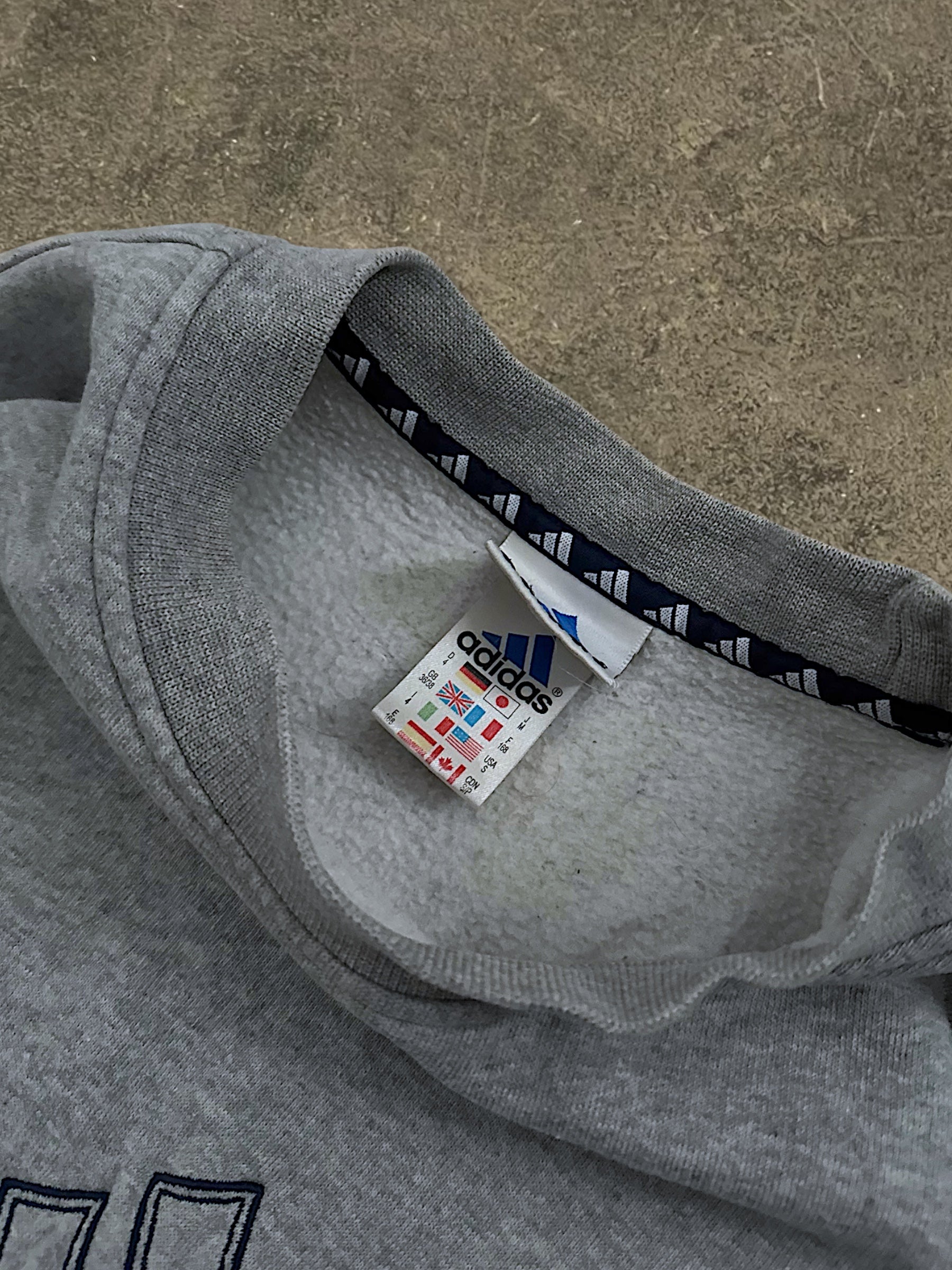 VINTAGE 90S ADIDAS SWEATSHIRT