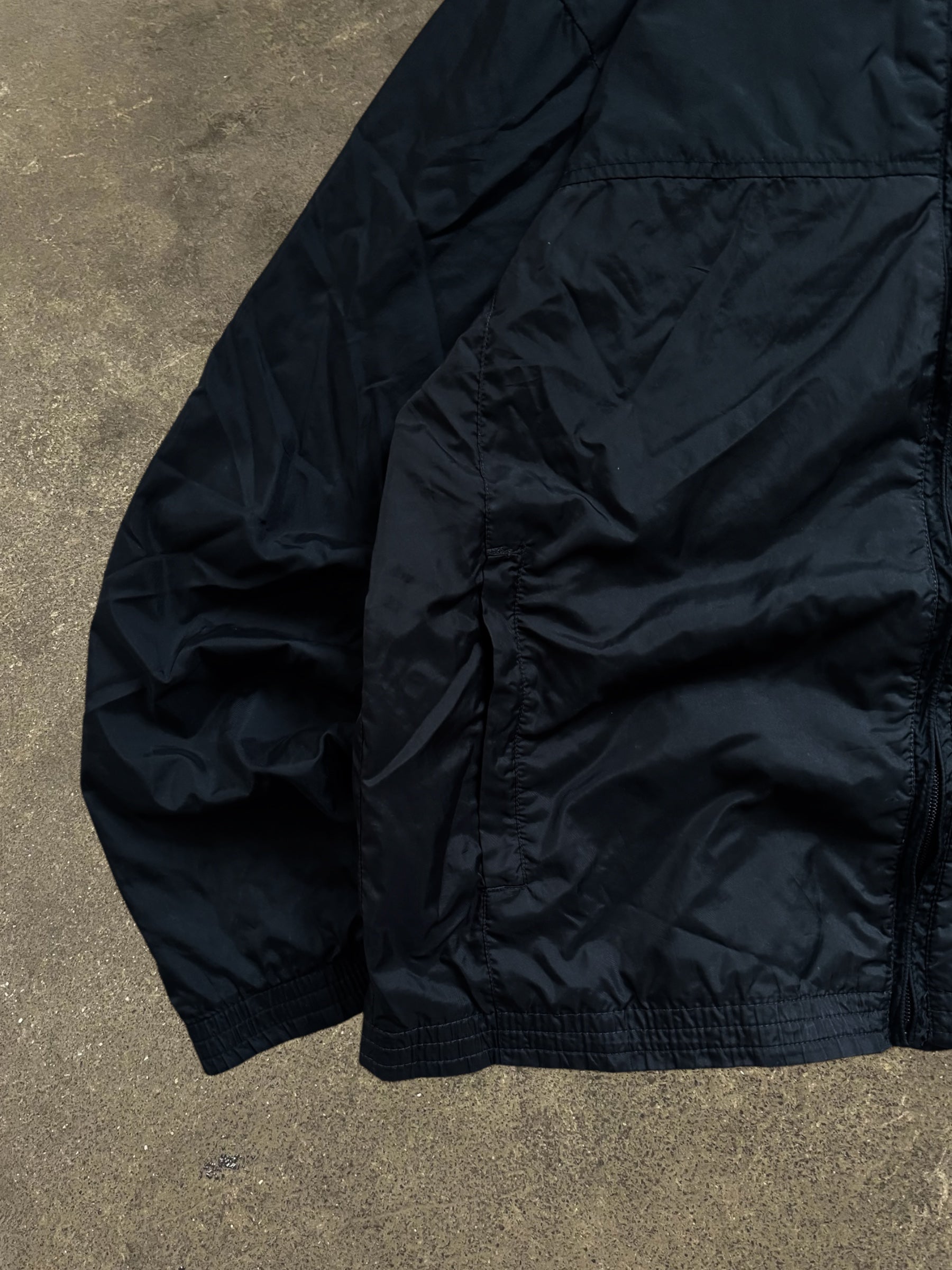 VINTAGE 00S BLACK NIKE WINDBREAKER