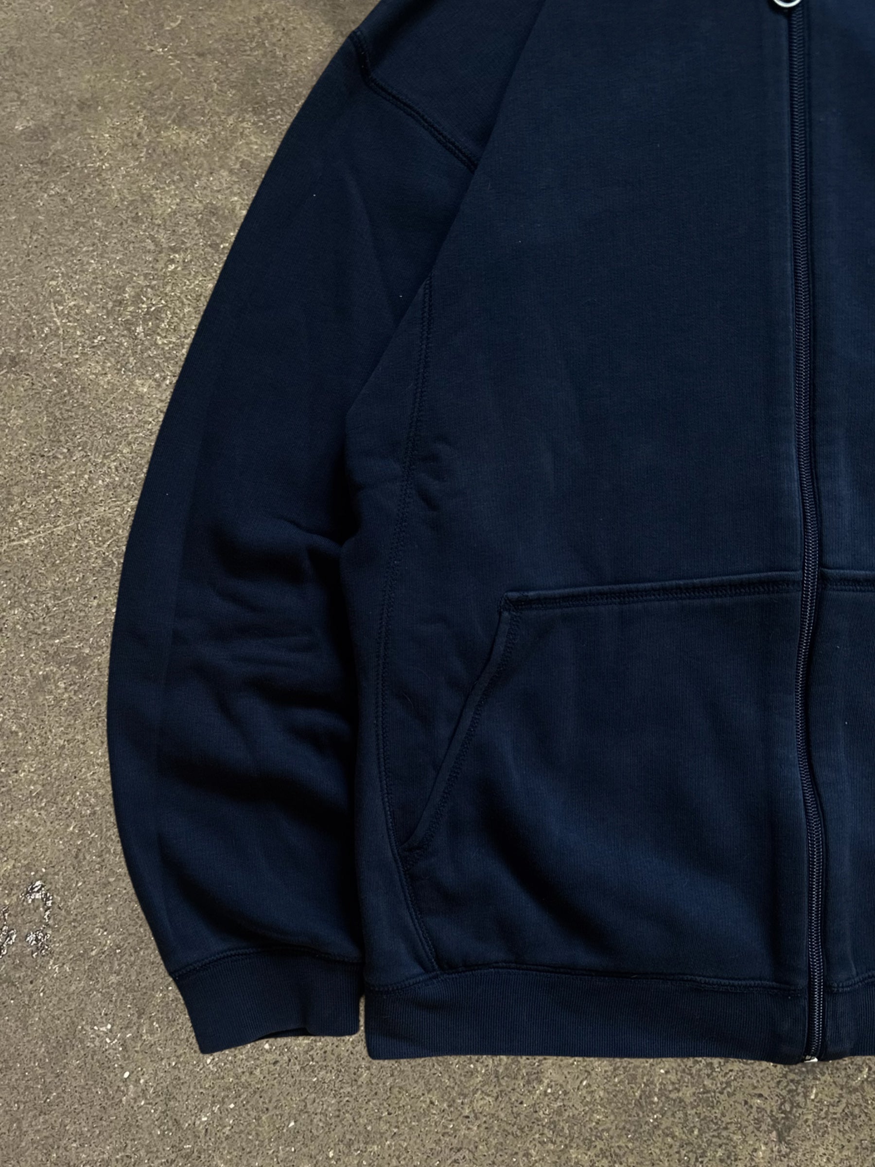 VINTAGE 00S NIKE ZIP-UP HOODIE
