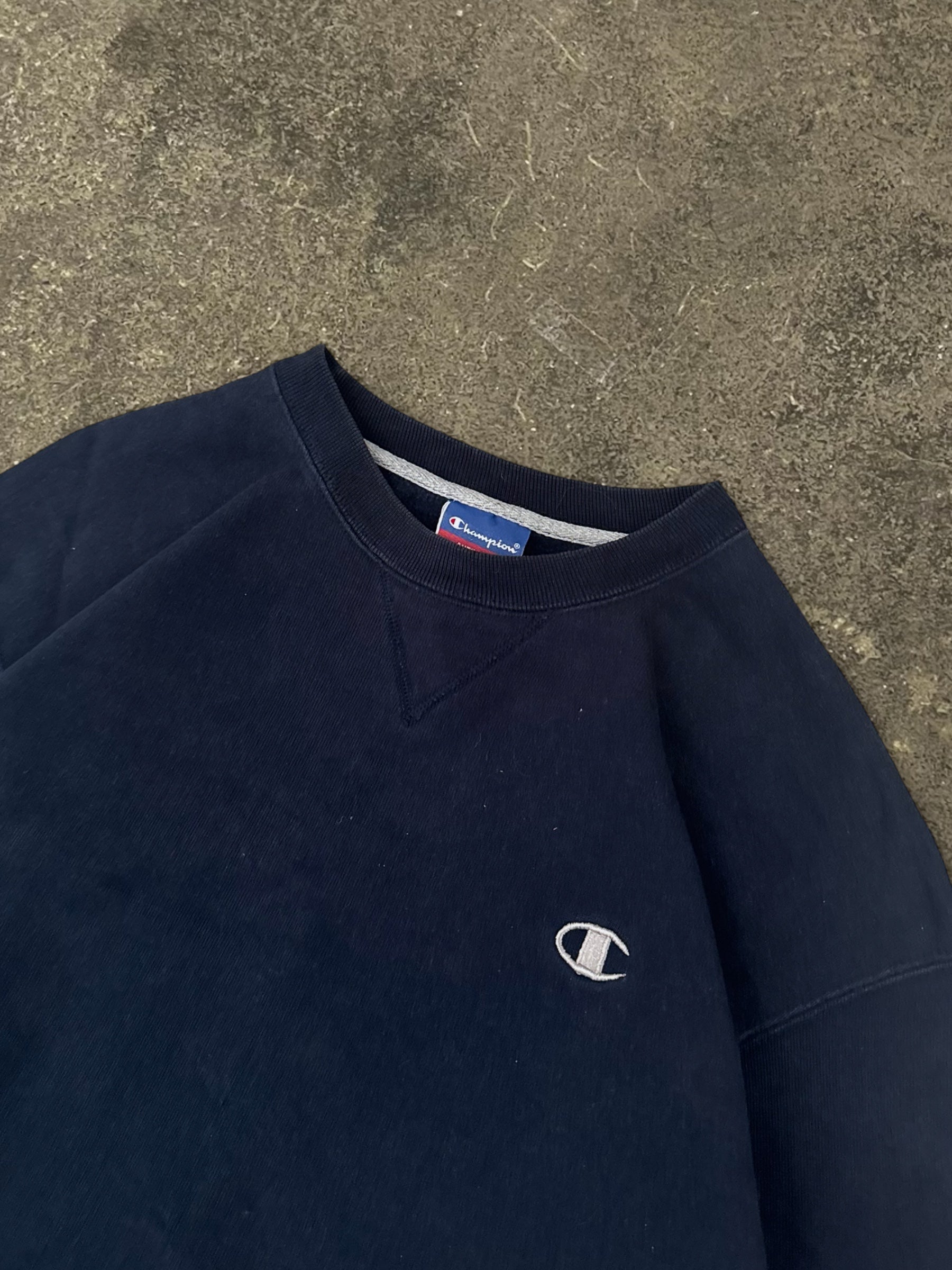 VINTAGE CHAMPION SWEATSHIRT