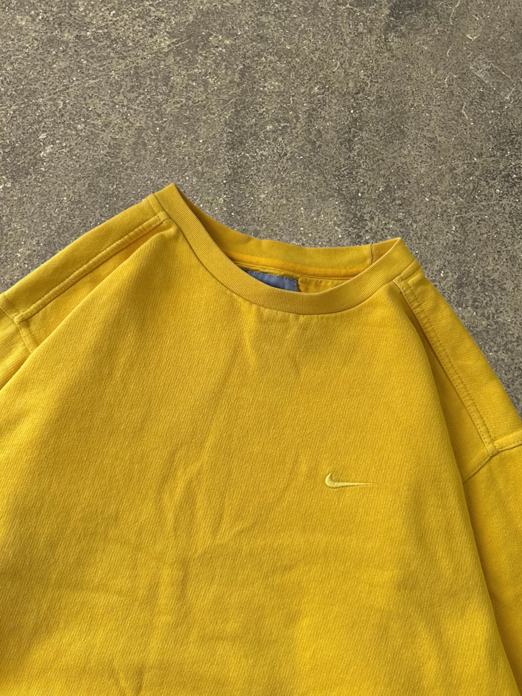 VINTAGE 90S NIKE SWEATSHIRT