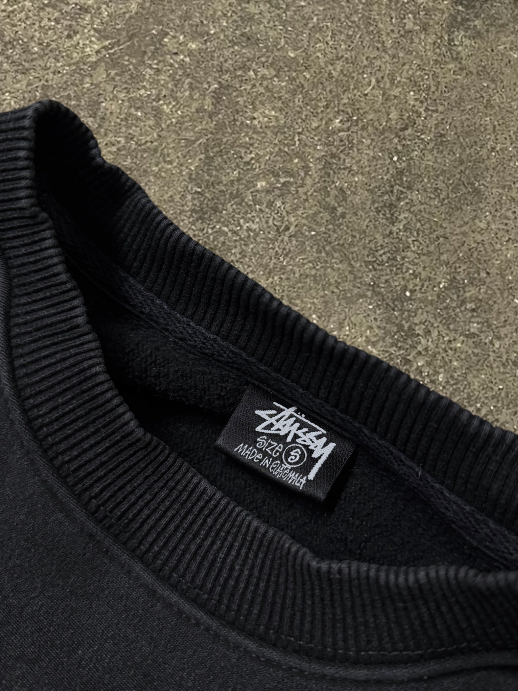 STÜSSY BASIC LOGO SWEATSHIRT