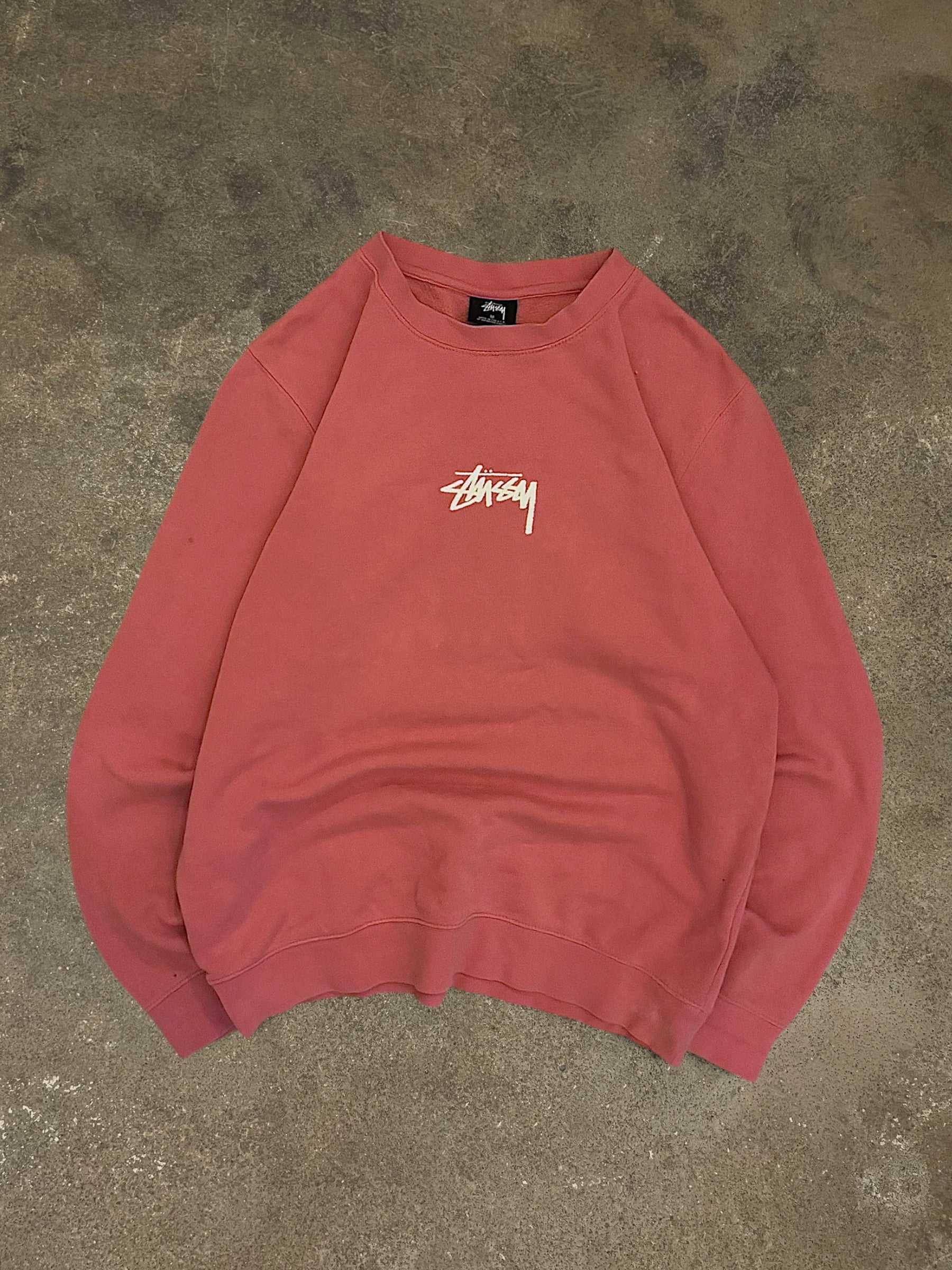 STÜSSY MIDDLE LOGO SWEATSHIRT