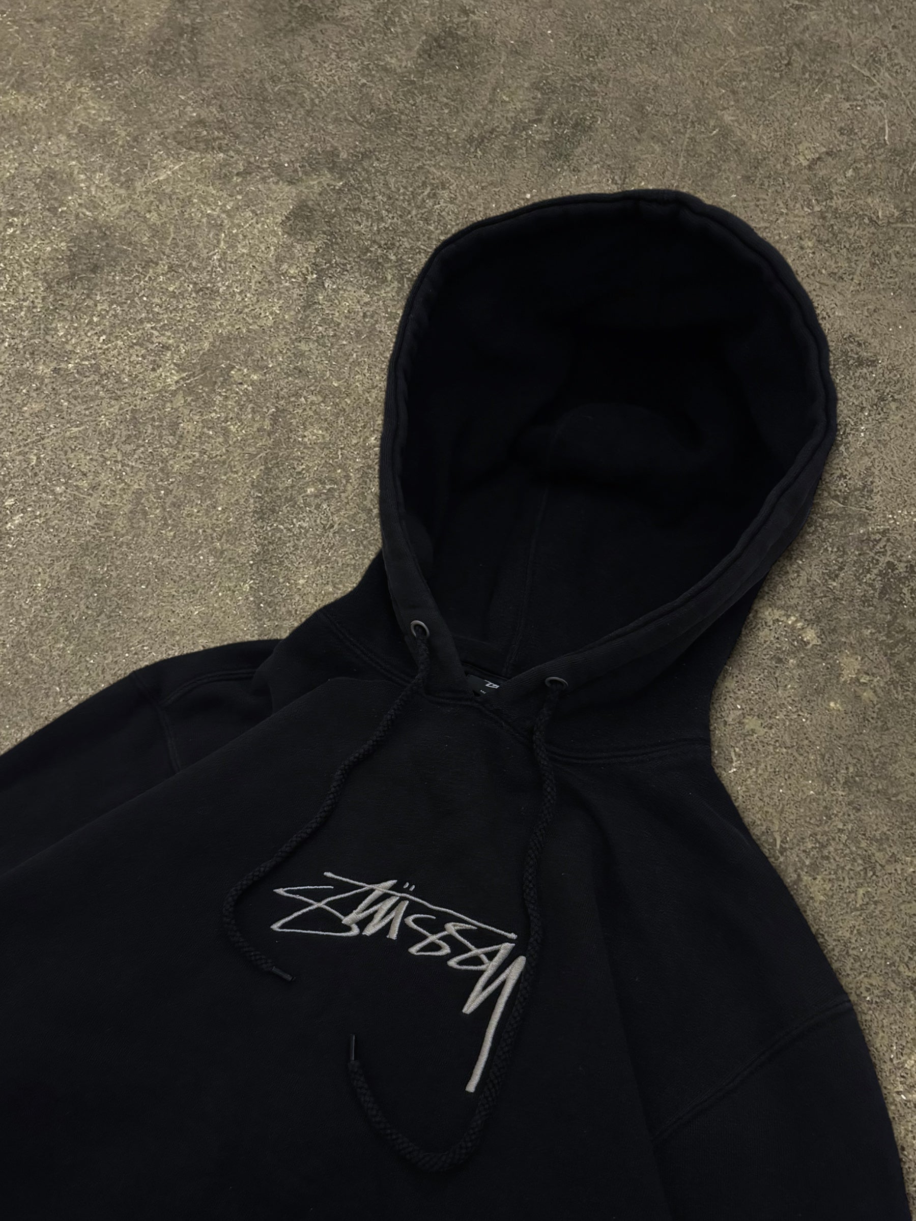 STÜSSY LOGO HOODIE