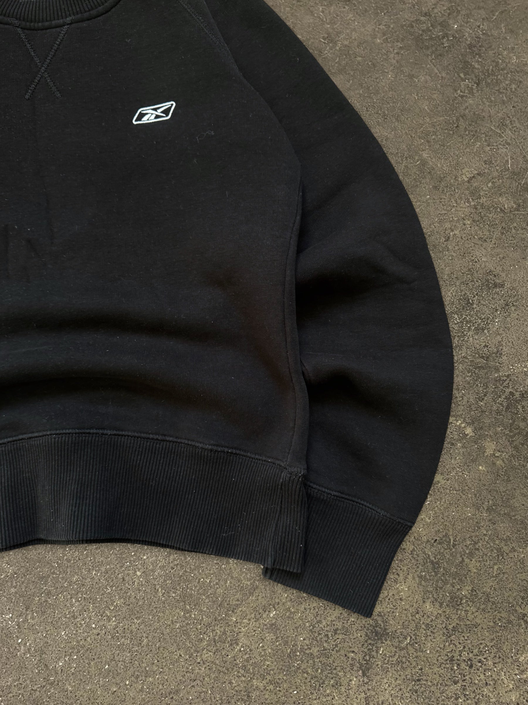 VINTAGE 90S REEBOK SWEATSHIRT