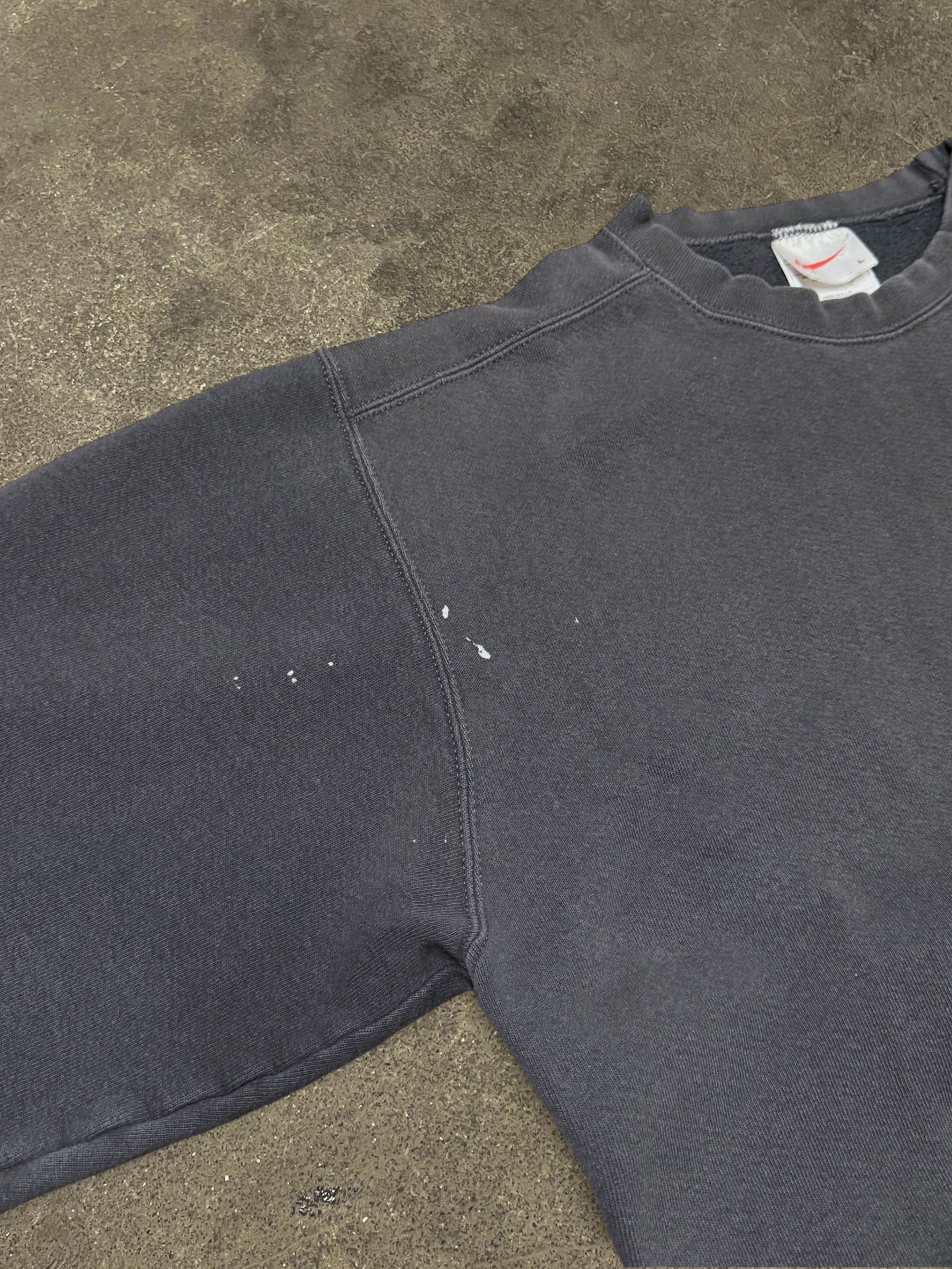 VINTAGE 90S NIKE SWEATSHIRT