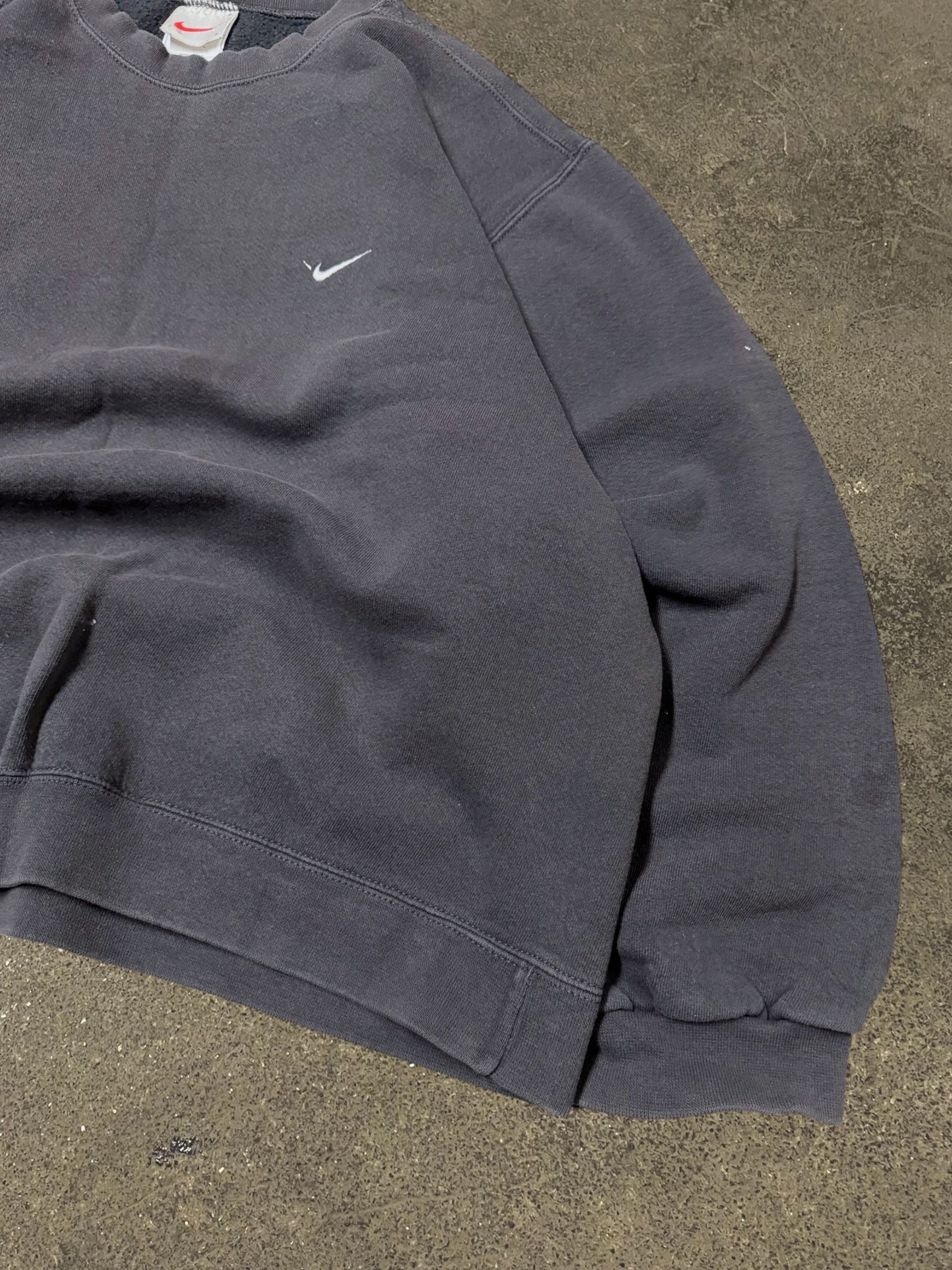 VINTAGE 90S NIKE SWEATSHIRT