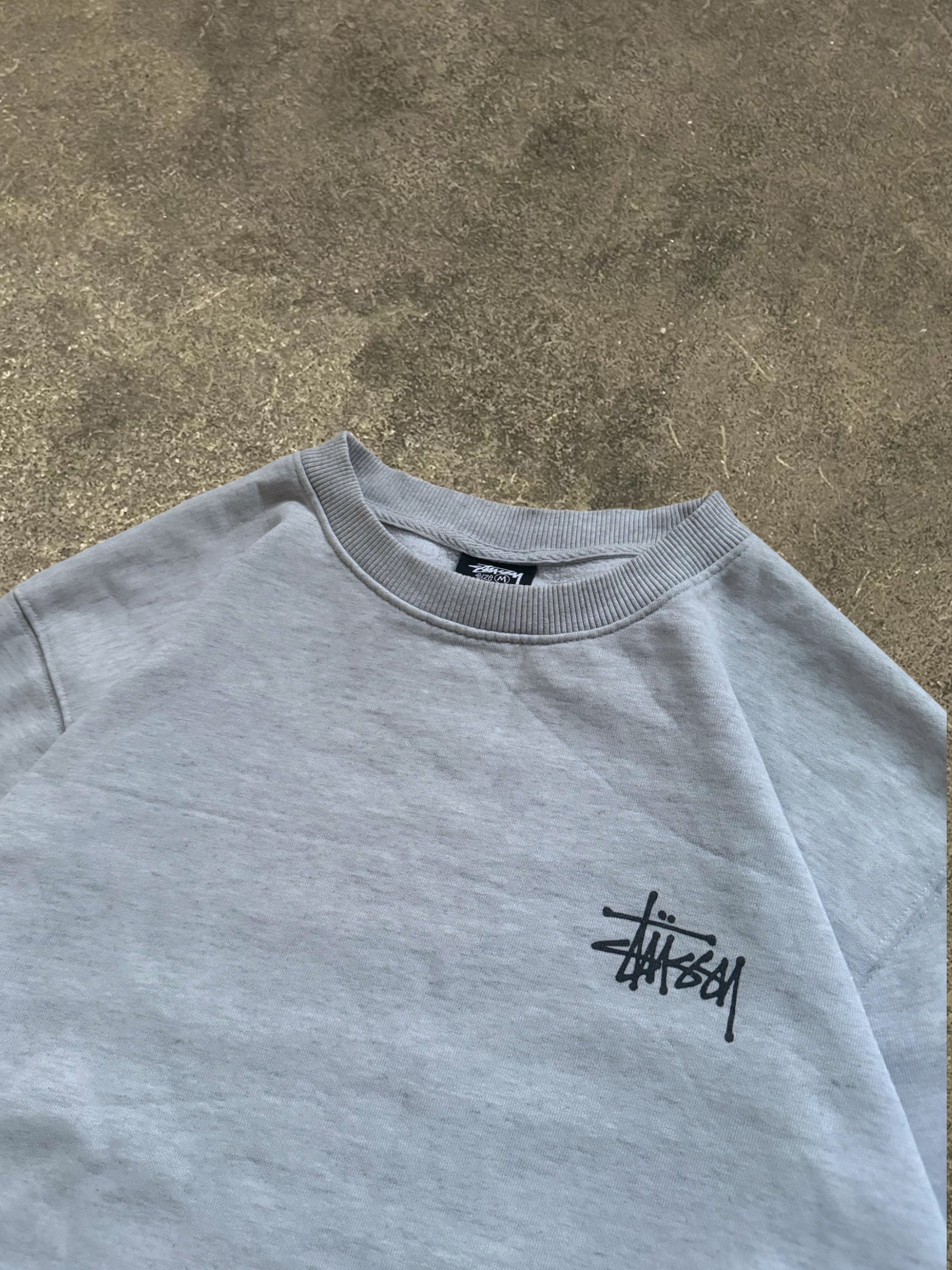 STÜSSY GREY BASIC LOGO SWEATSHIRT