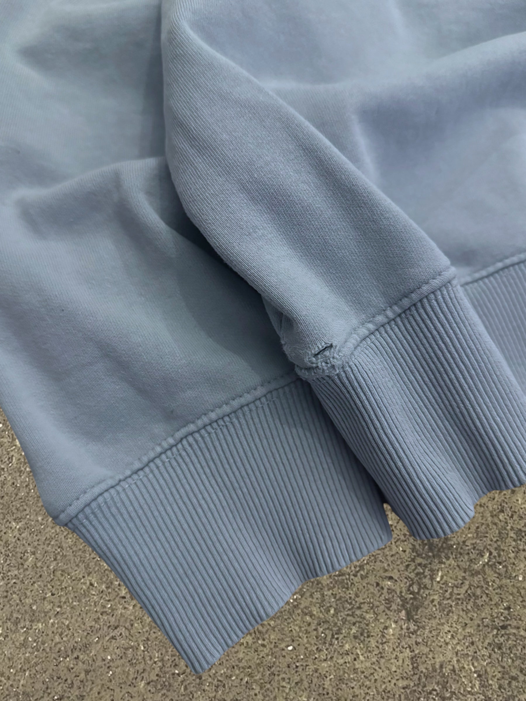 STÜSSY BASIC LOGO SWEATSHIRT