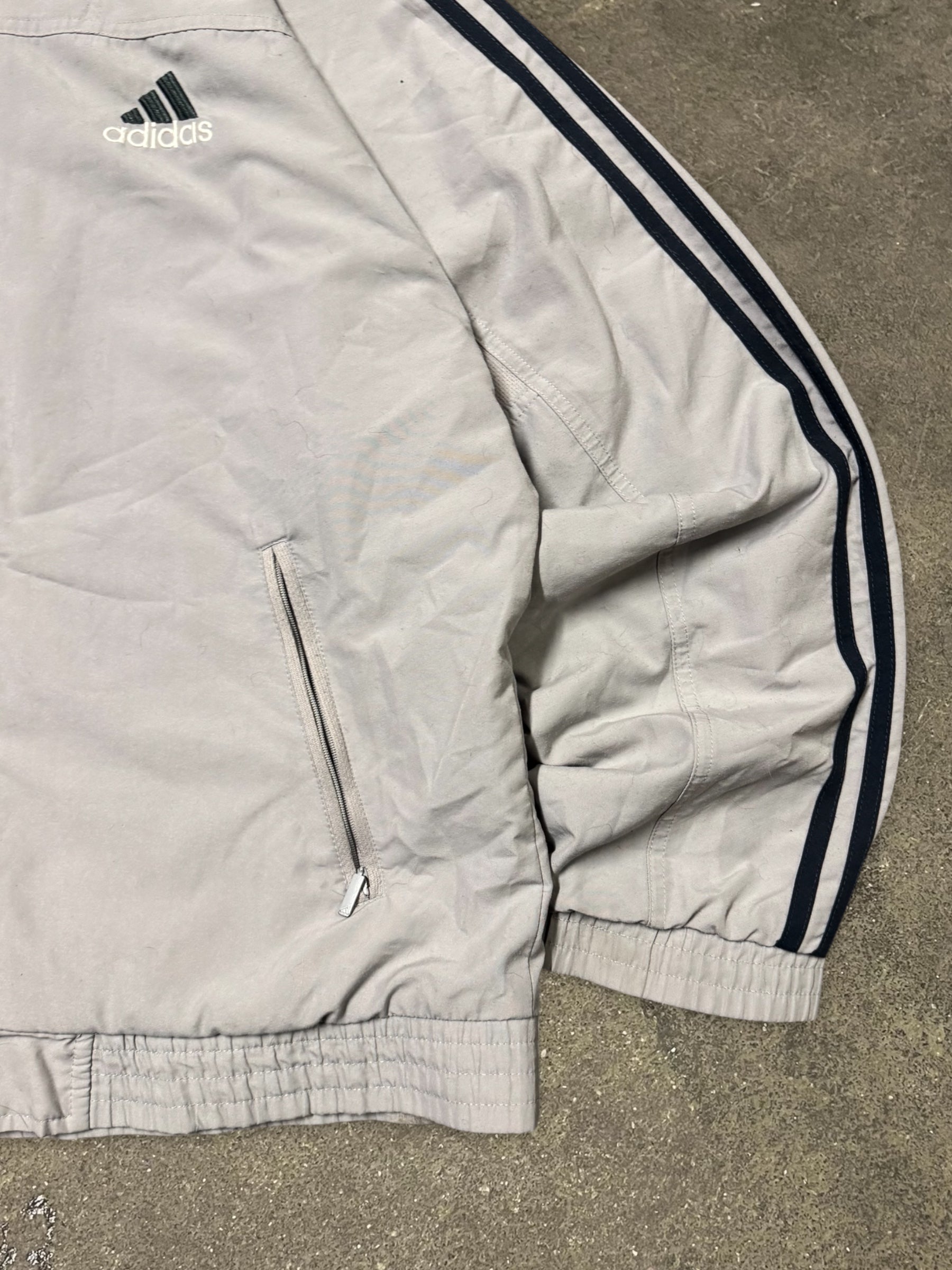 VINTAGE 90S ADIDAS WINDBREAKER