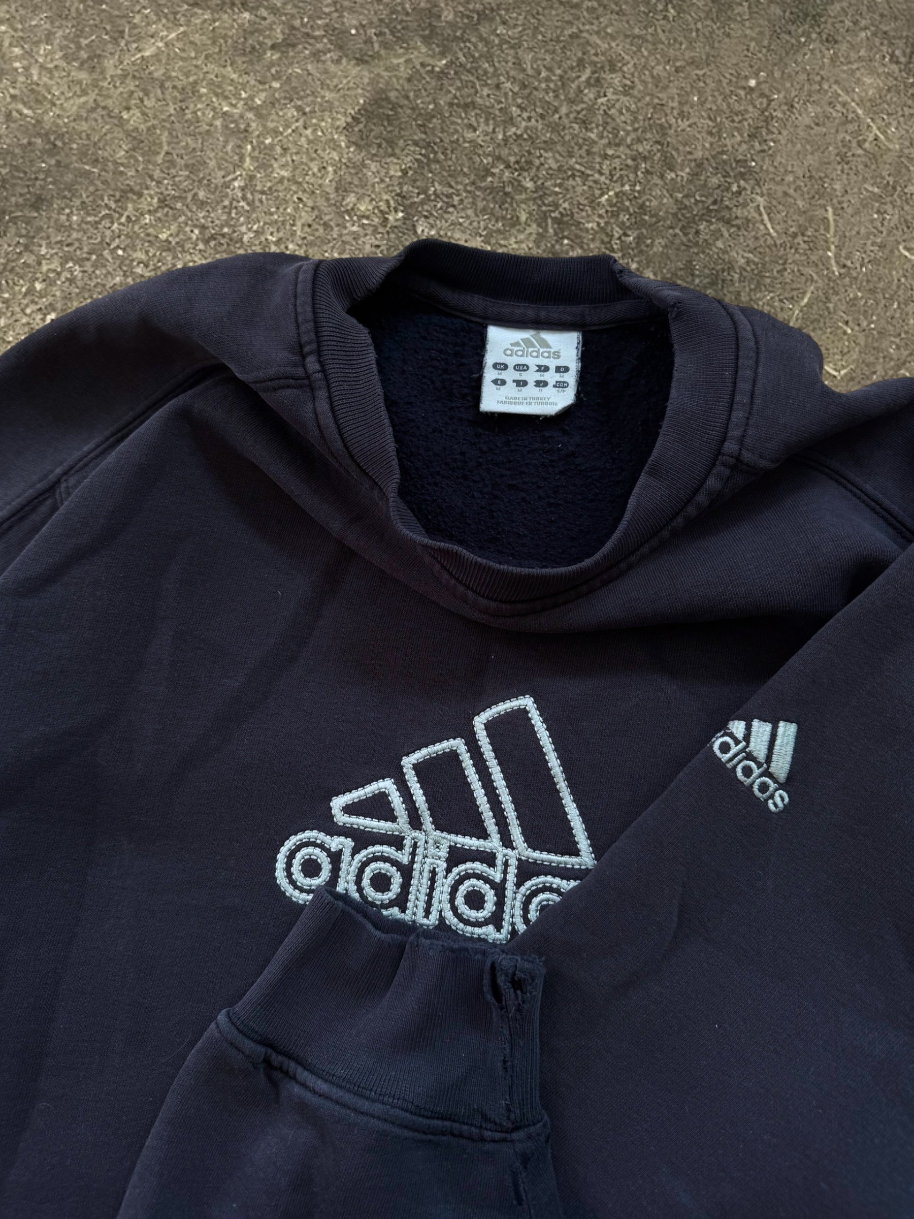 VINTAGE 00S NAVY BLUE ADIDAS SWEATSHIRT