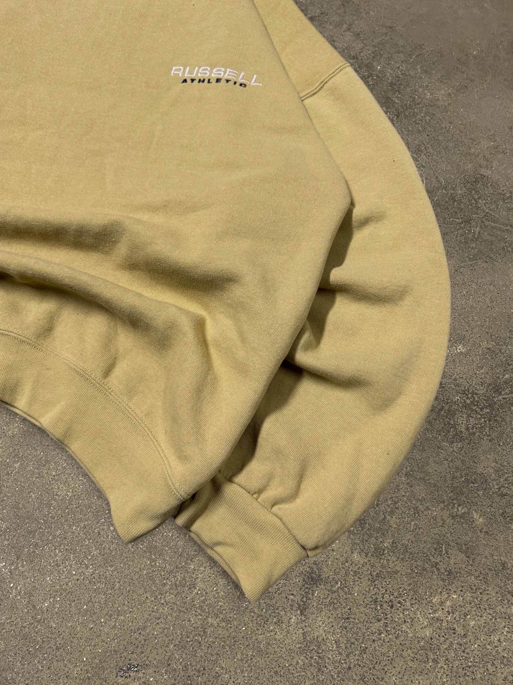 VINTAGE RUSSELL ATHLETIC SWEATSHIRT