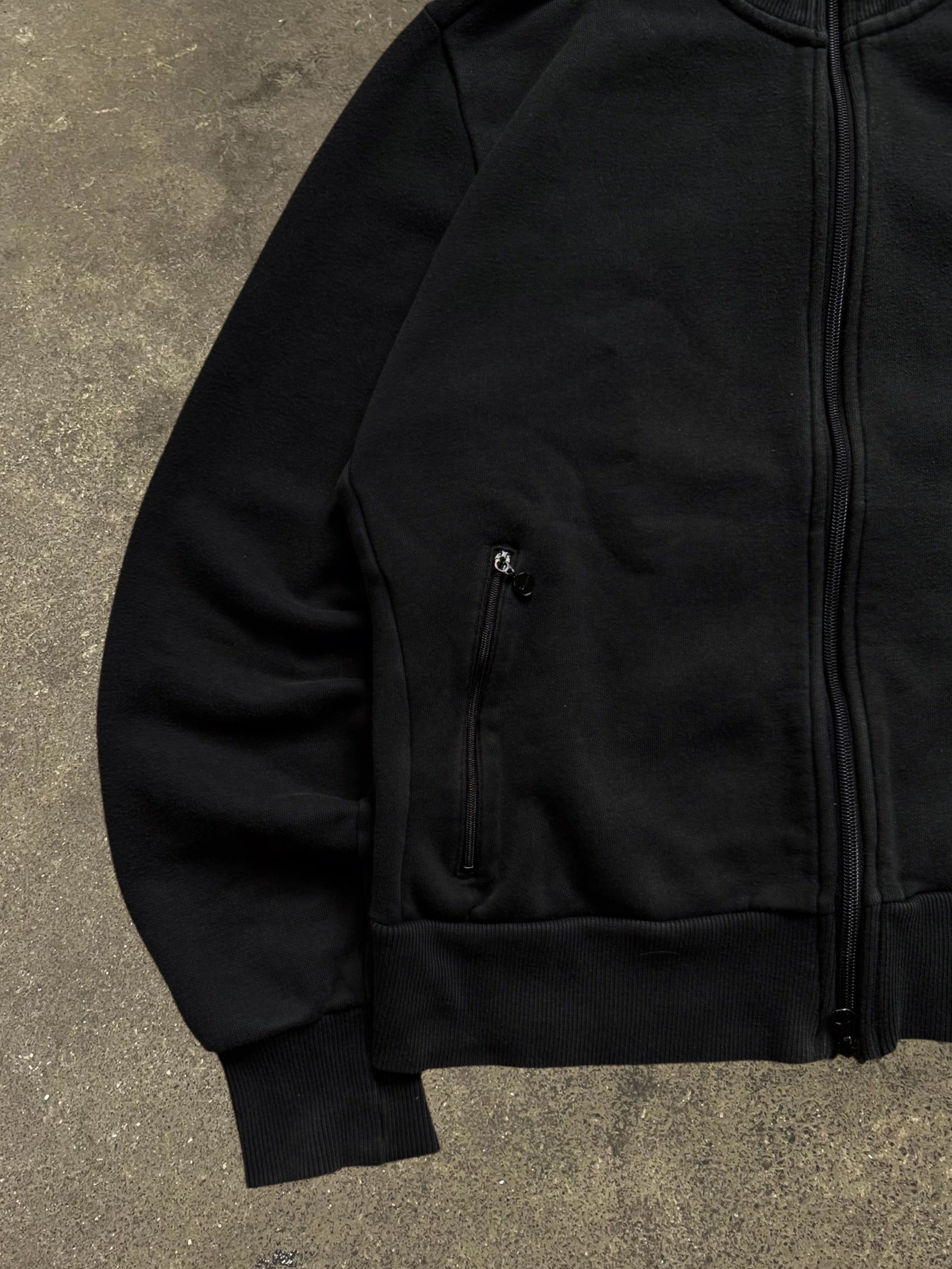 VINTAGE 00S NIKE ZIPPED SWEATSHIRT